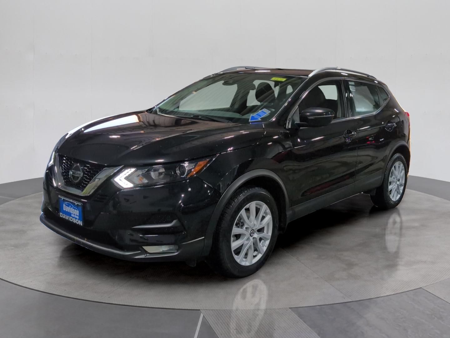 2022 Nissan Rogue Sport SV