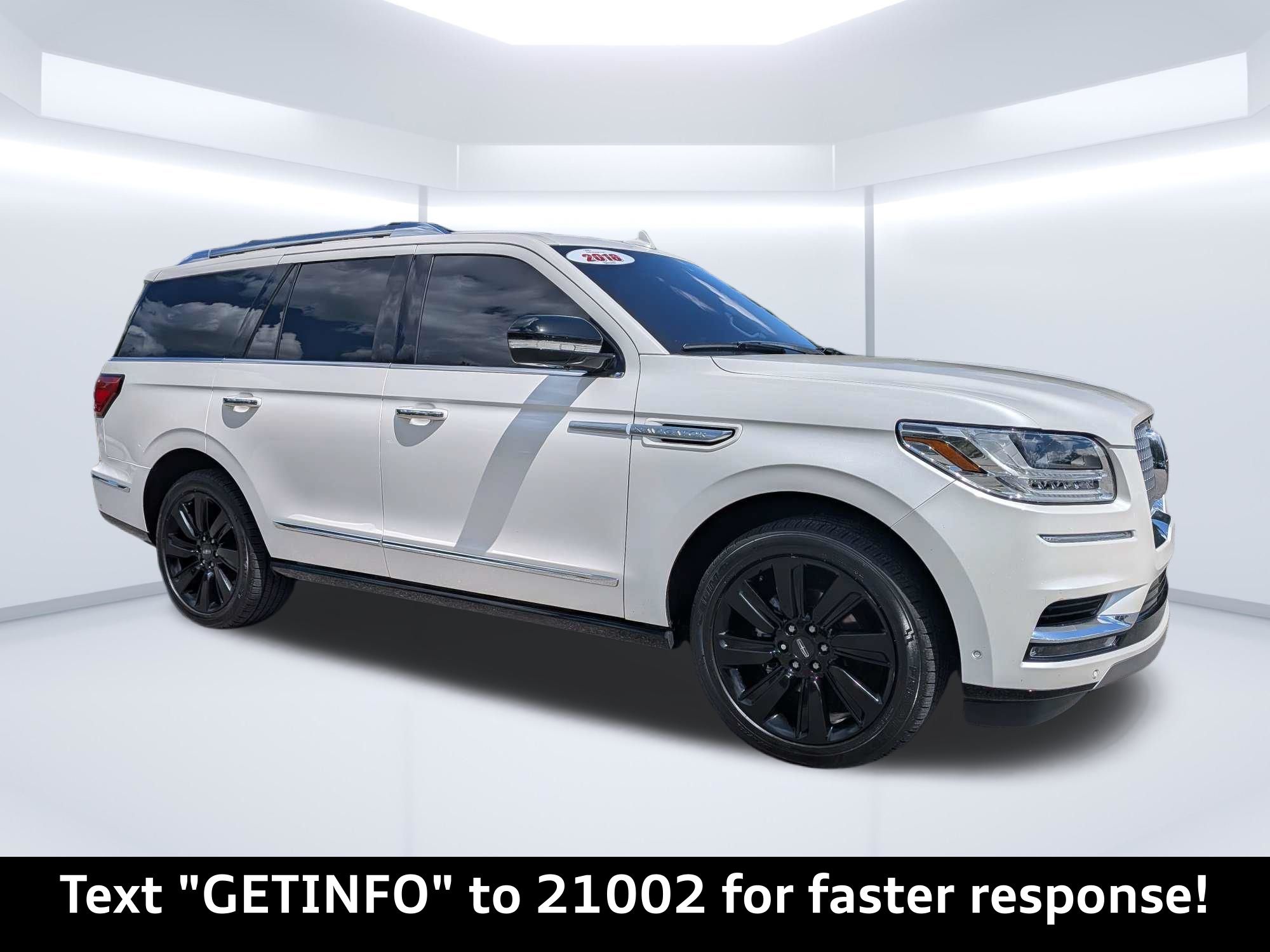 White Platinum Clearcoat Metallic 2018 Lincoln Navigator SUV / Crossover Four-Wheel Drive Automatic