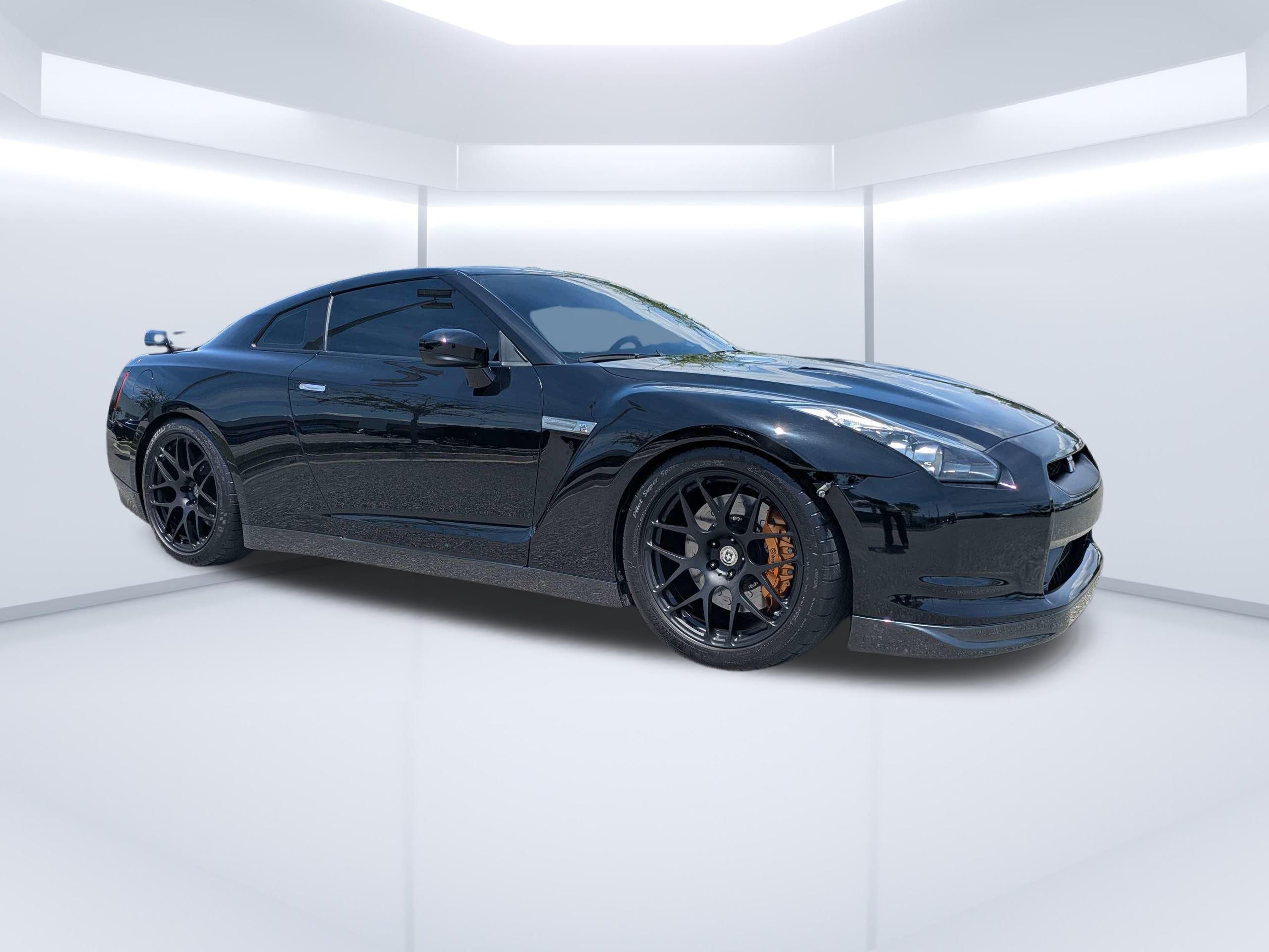 2009 Nissan GT-R GT-R Premium's photo