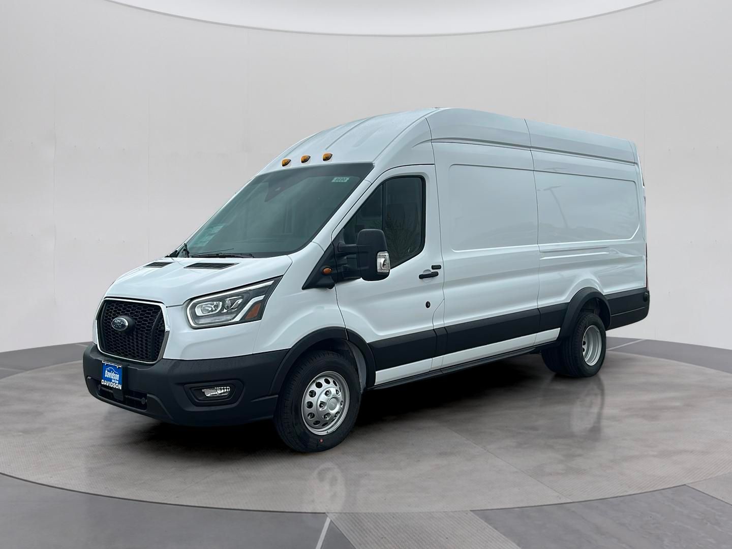  Ford Transit-350