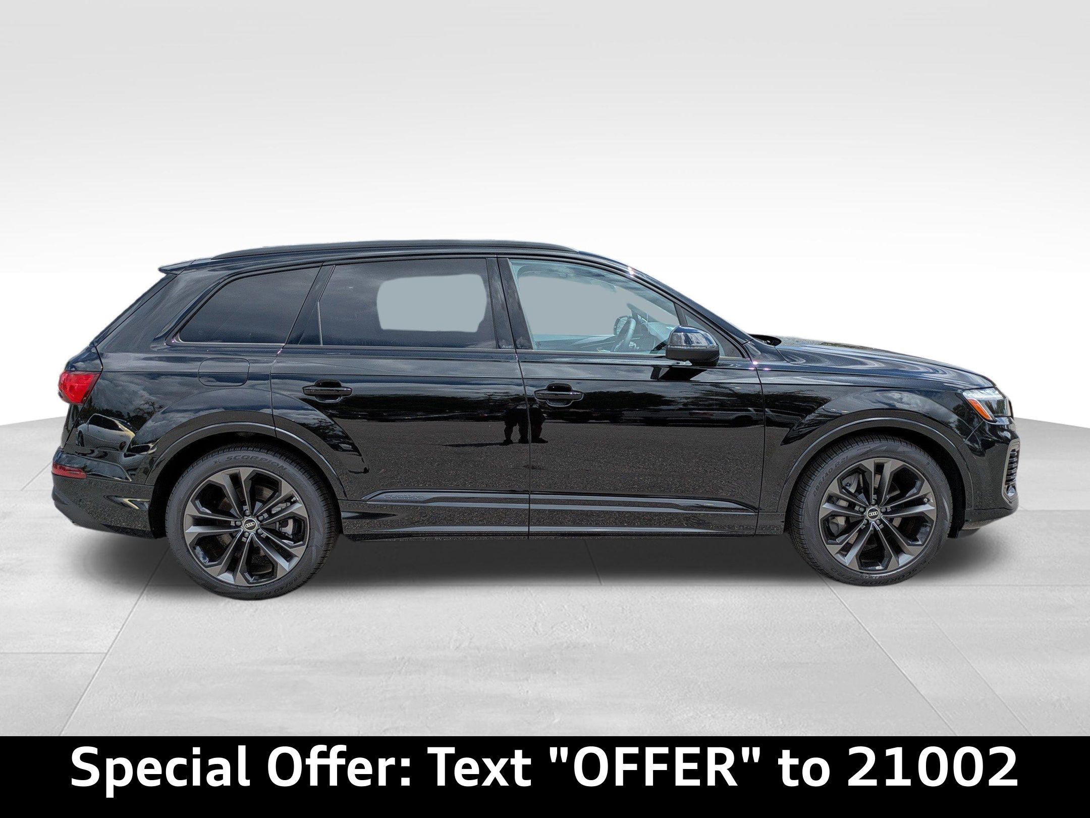 Audi 2025 Q7 55 TFSI quattro Premium Plus