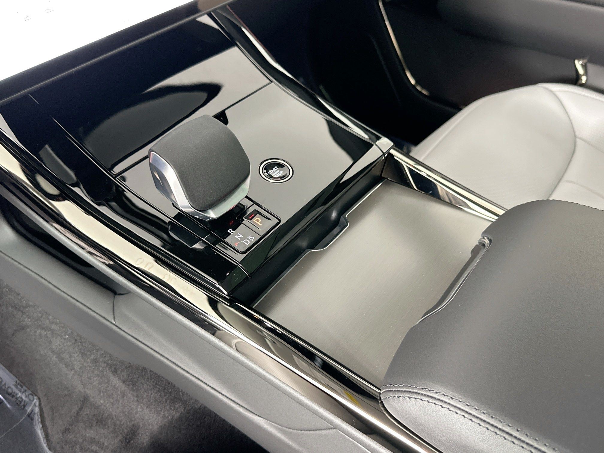 new 2026 Land Rover Range Rover Sport car, priced at $102,305