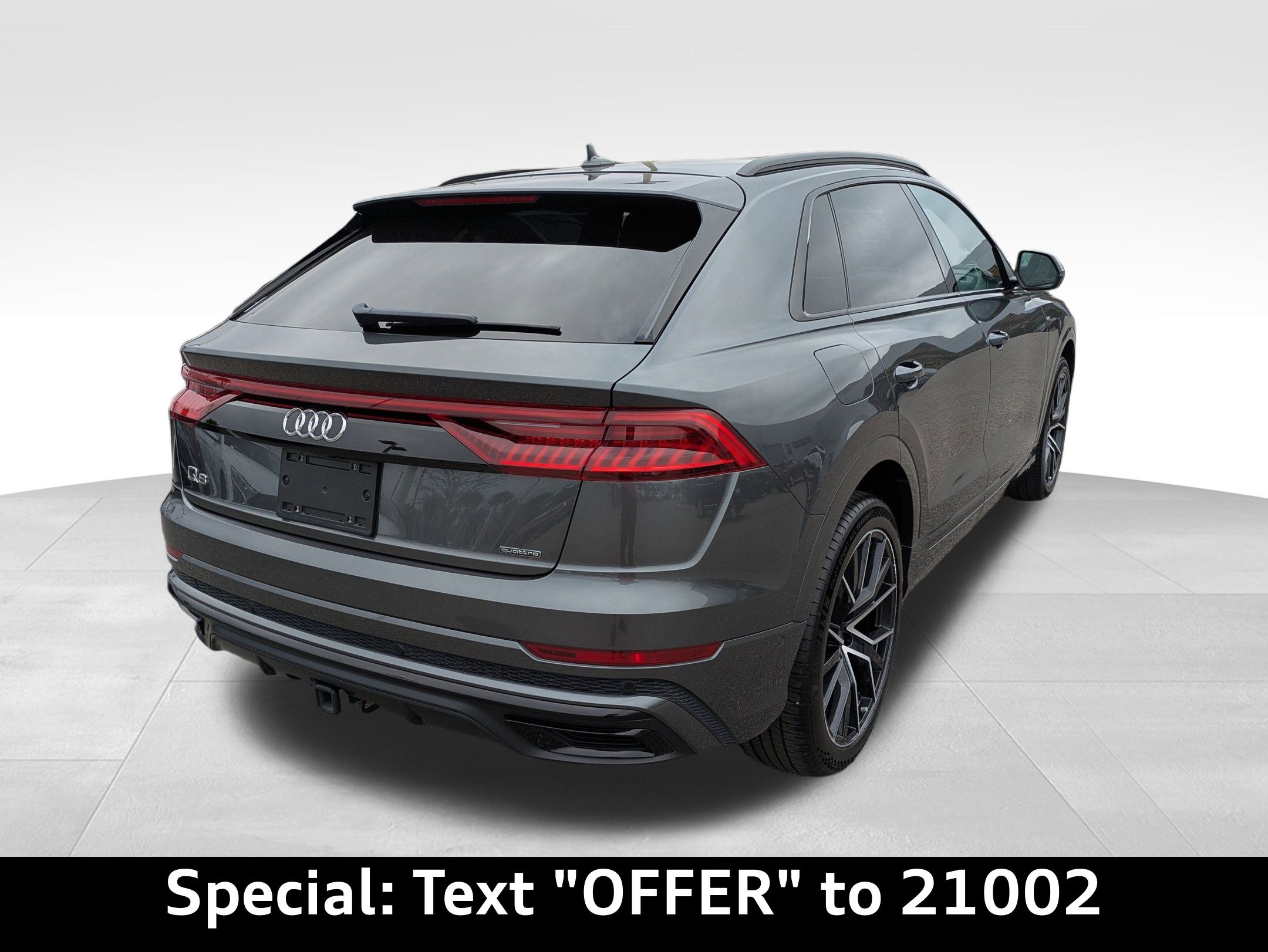 2020 Audi Q8 55 Prestige photo 3