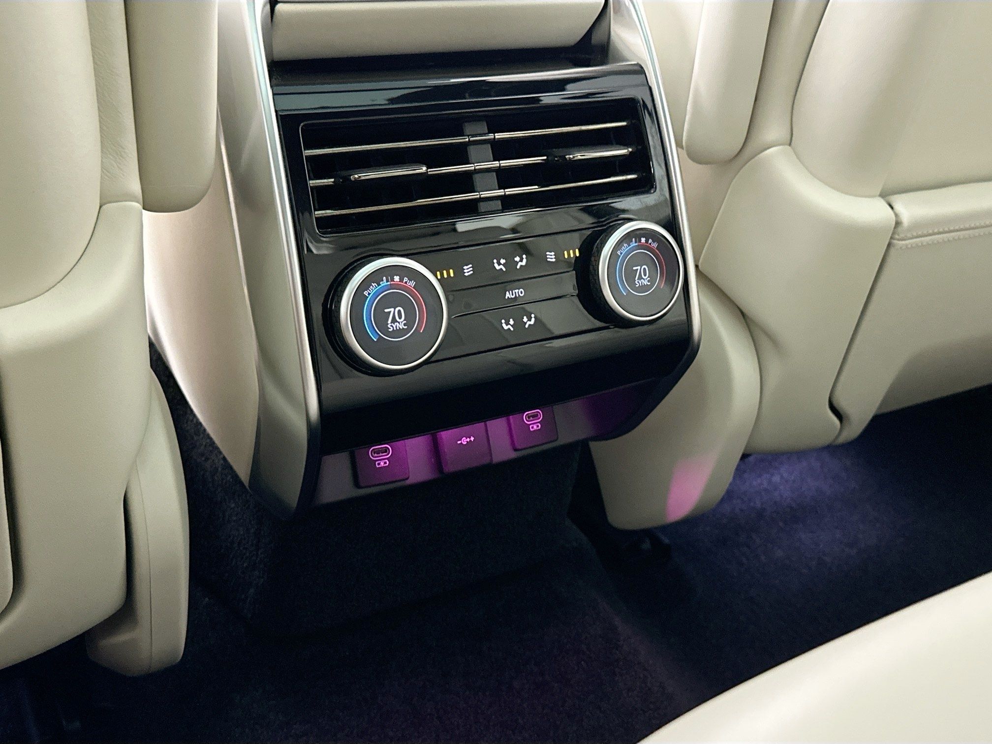 used 2023 Land Rover Range Rover car, priced at $112,998