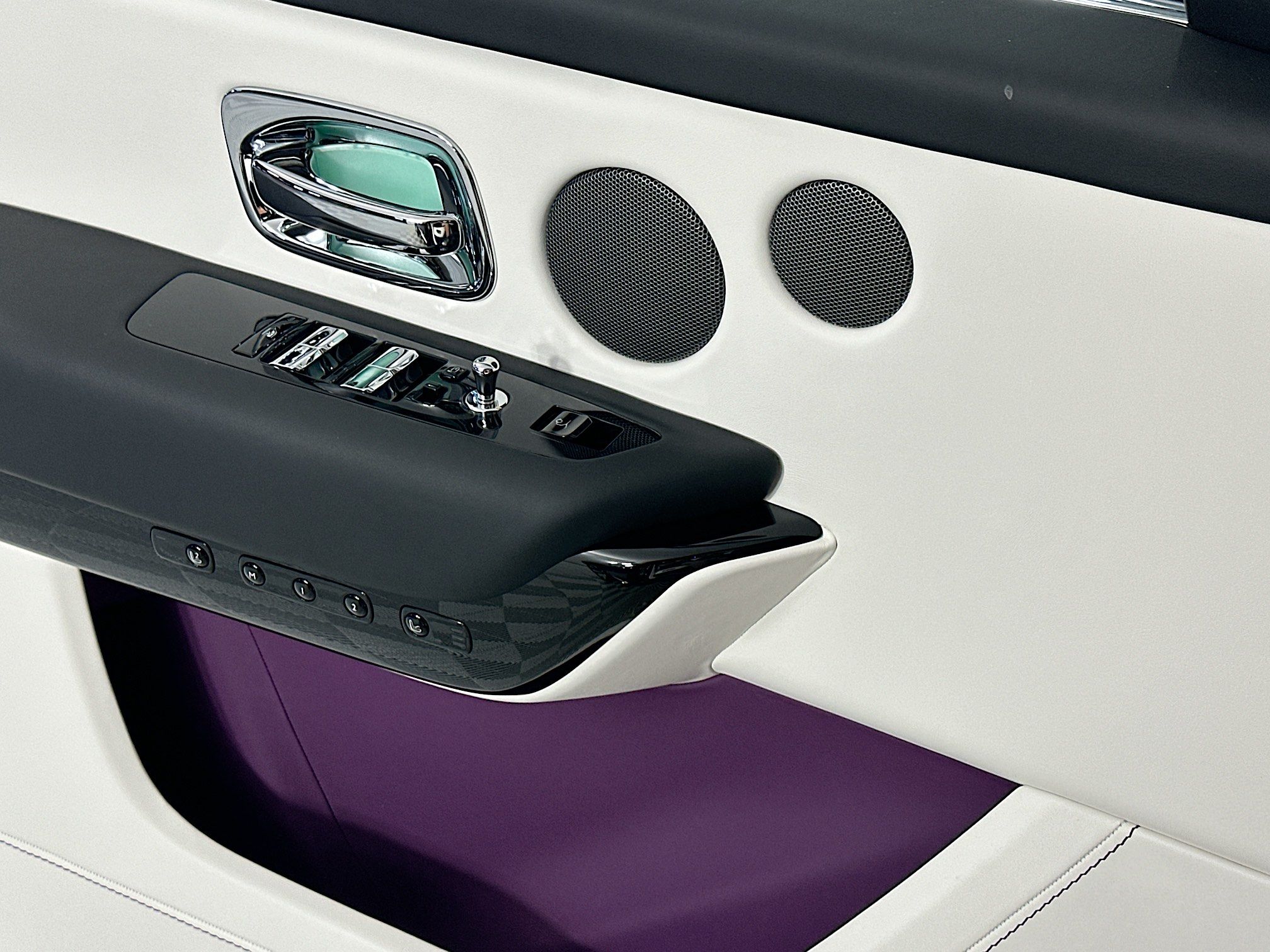 new 2026 Rolls-Royce Cullinan car, priced at $499,450