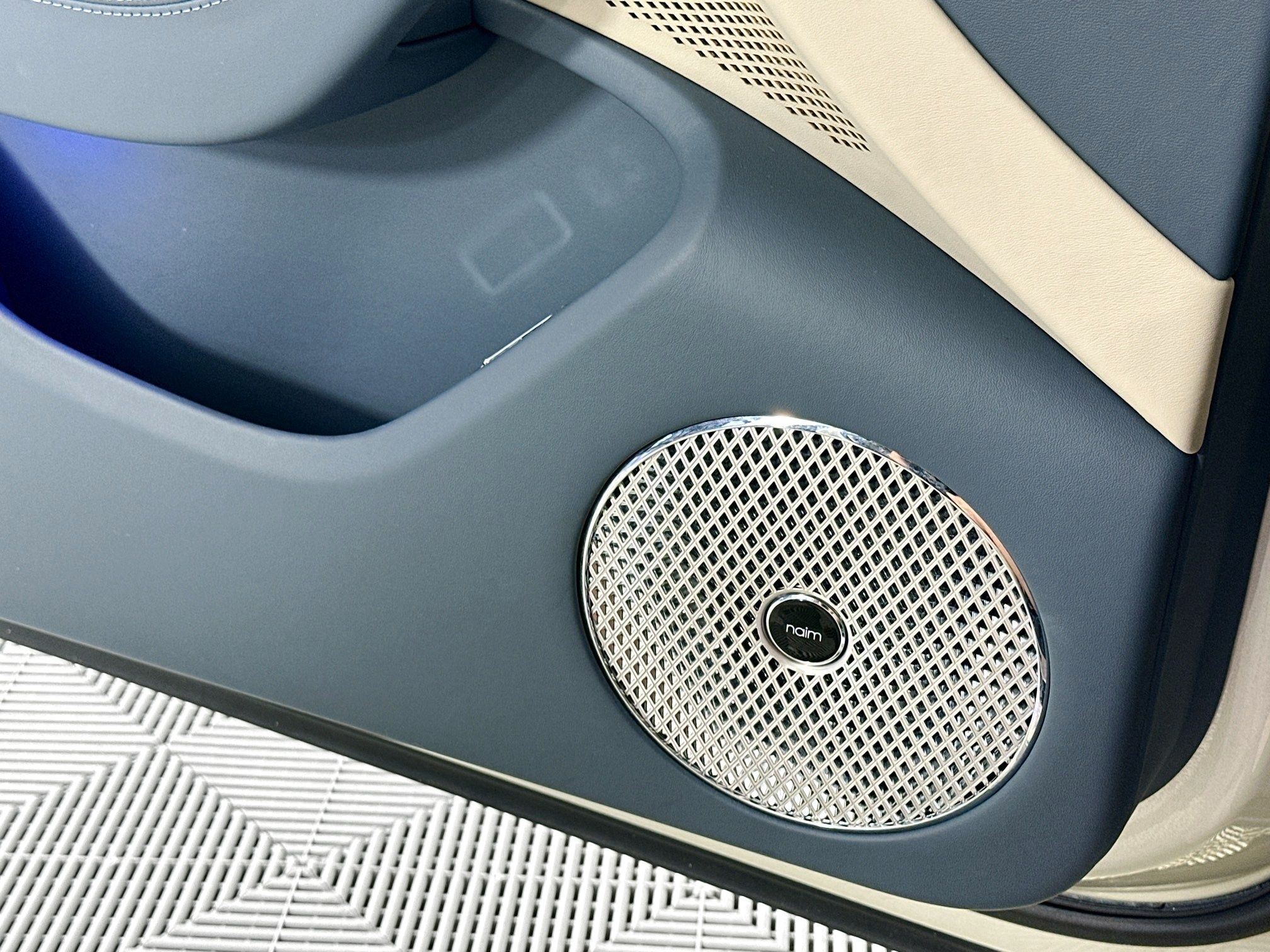 used 2022 Bentley Flying Spur car