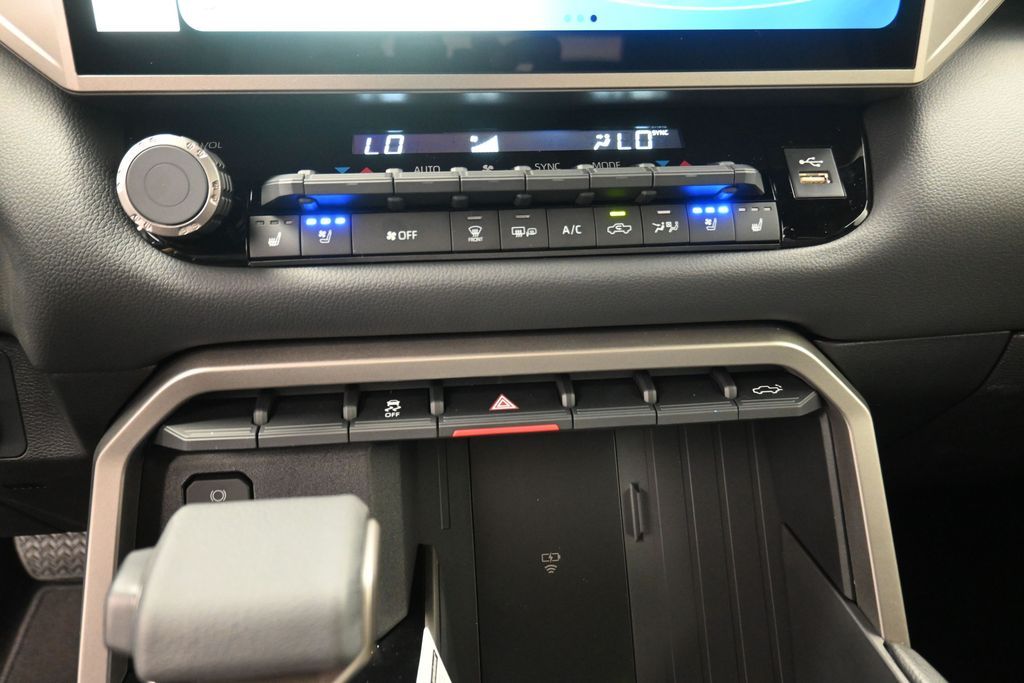 2026 Toyota Tundra Limited - 8
