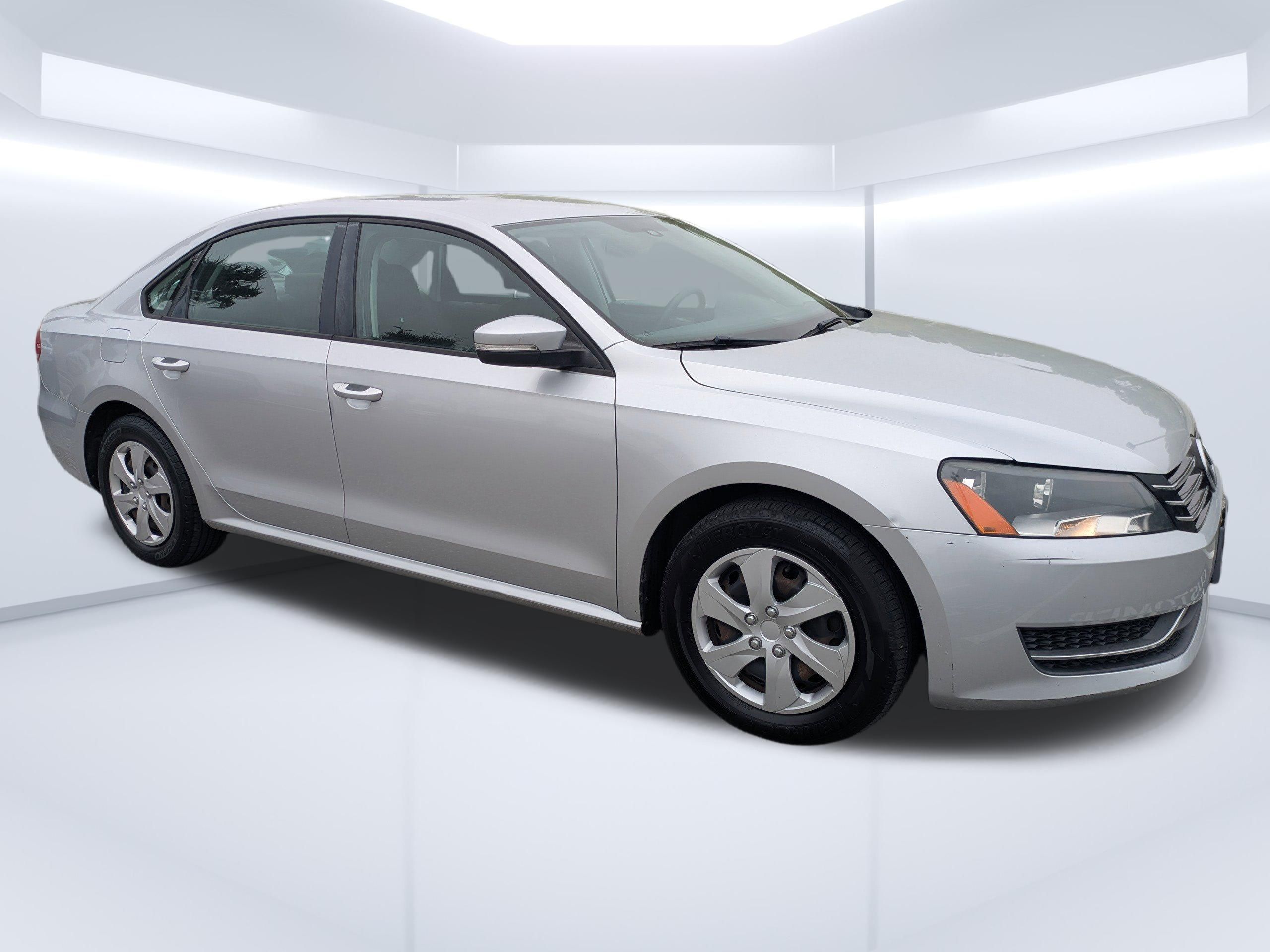 2013 Volkswagen Passat S