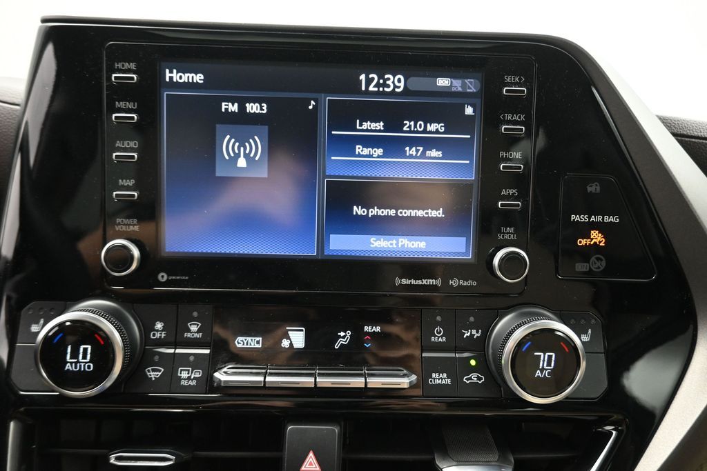 2022 Toyota Highlander XLE Red at Victoria Chrysler Dodge Jeep Ram