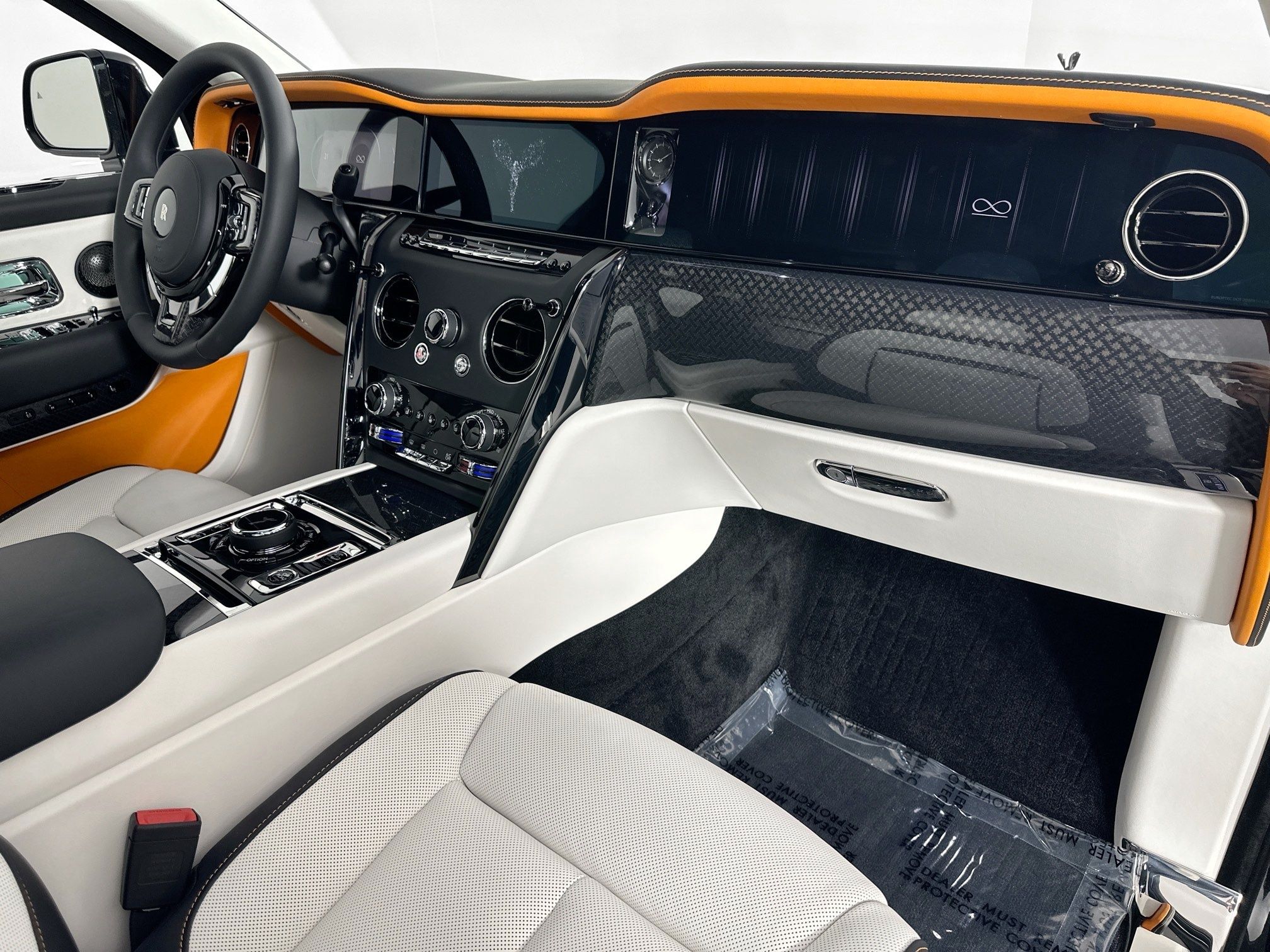 new 2026 Rolls-Royce Cullinan car, priced at $587,550