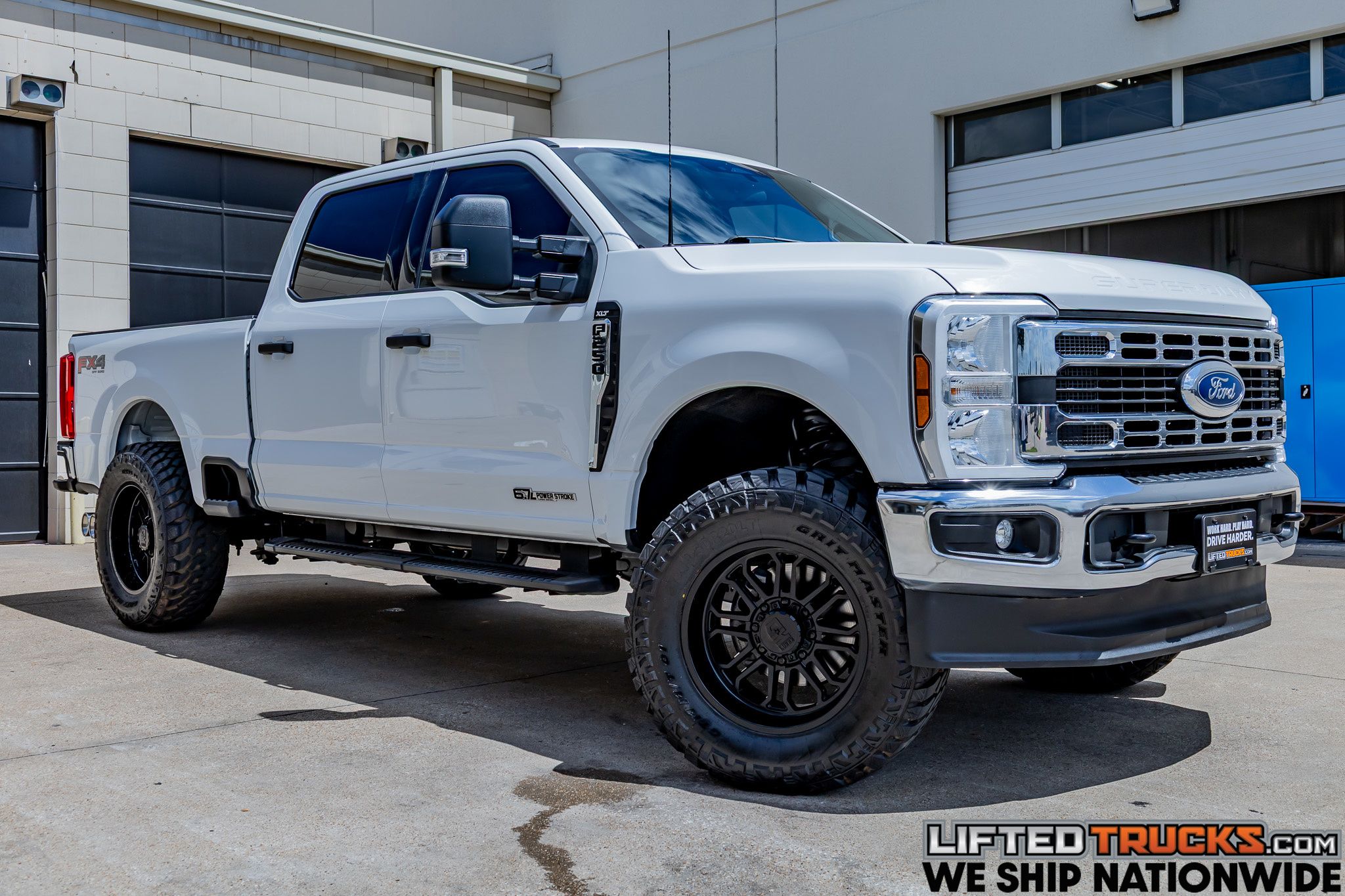 Oxford White 2024 Ford F-250 Super Duty Pickup Truck Four-Wheel Drive Automatic