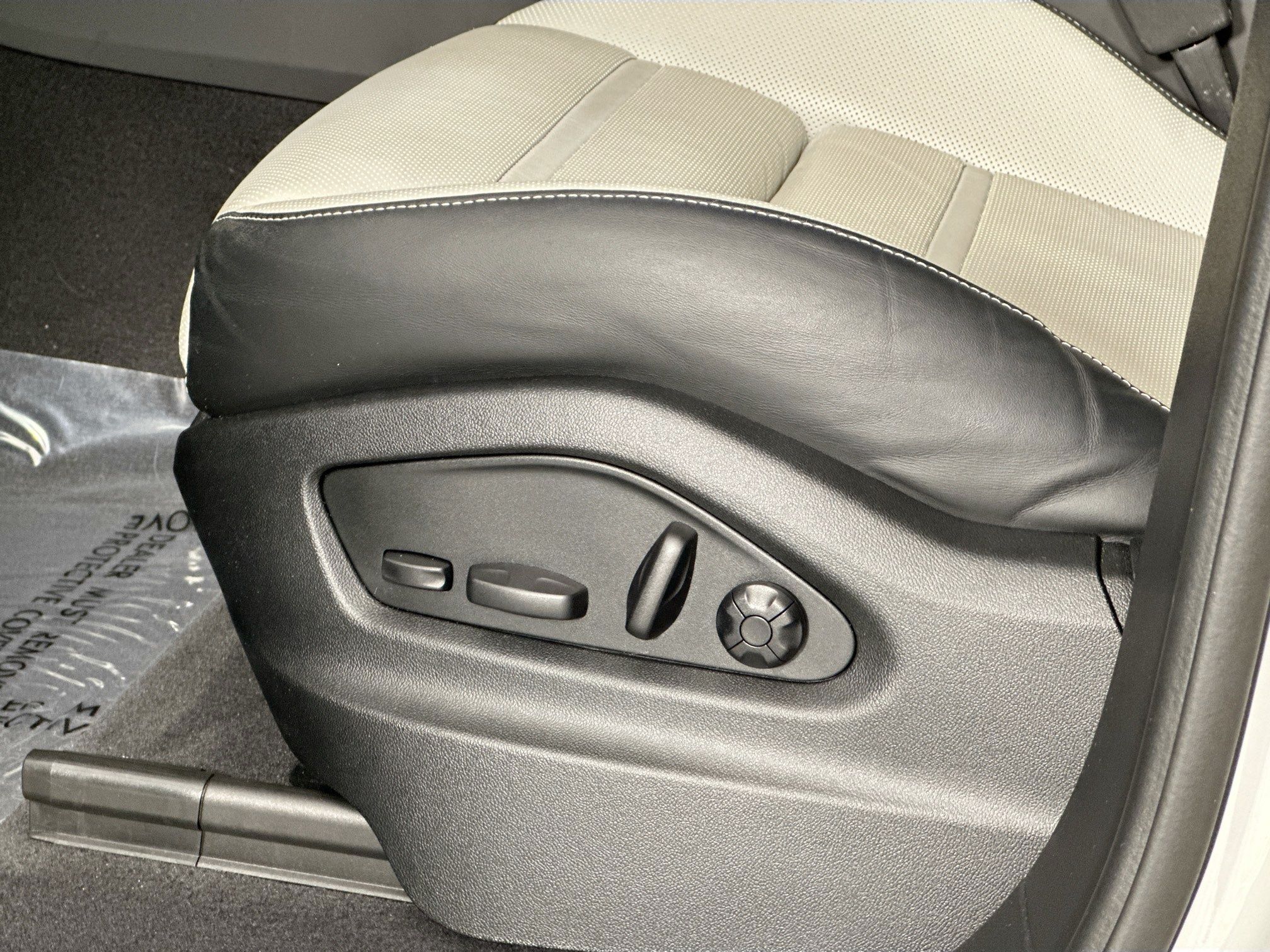 used 2024 Porsche Cayenne Coupe car, priced at $82,998