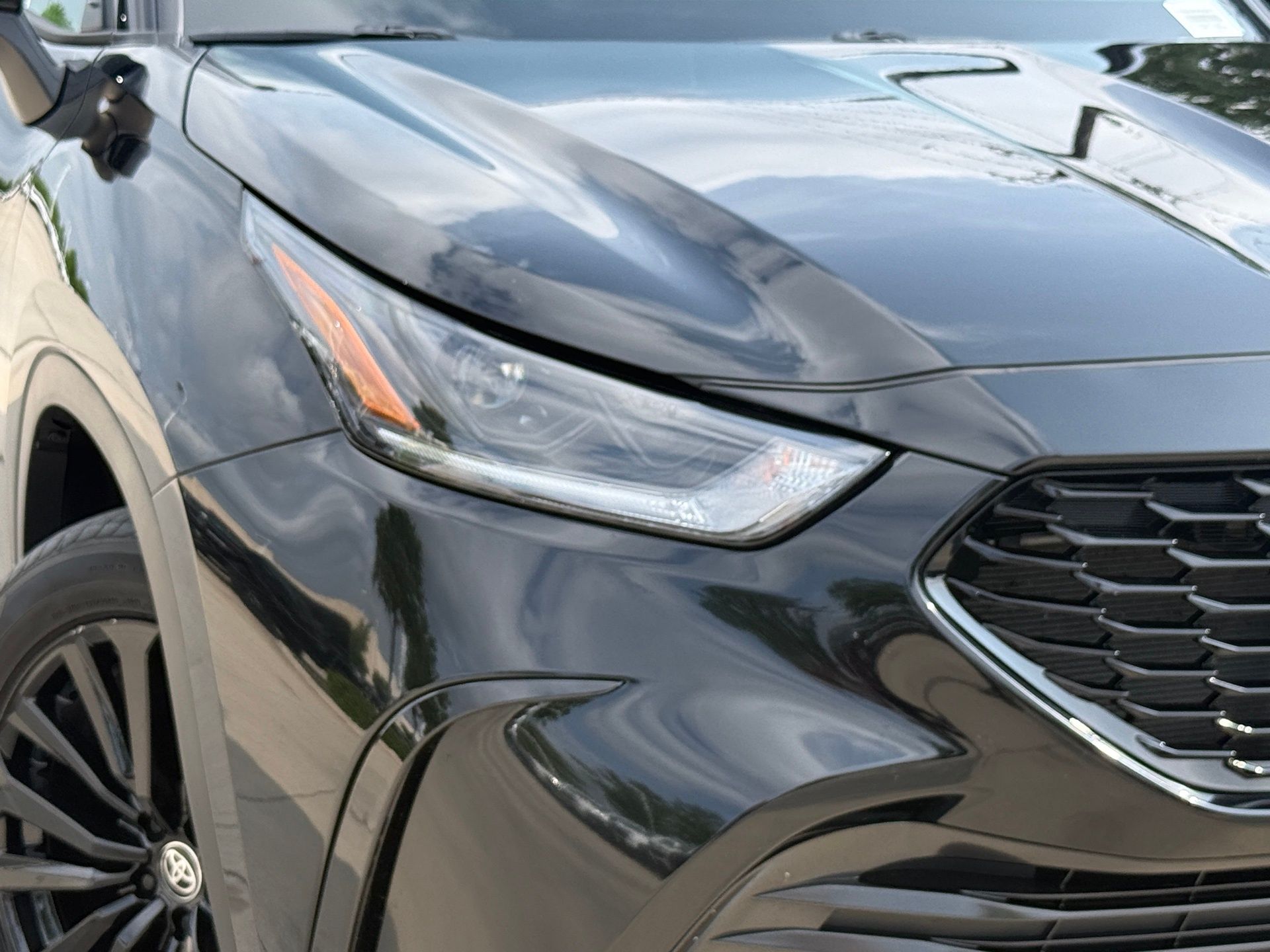 2025 Toyota Highlander XSE Black at Don McGill Toyota