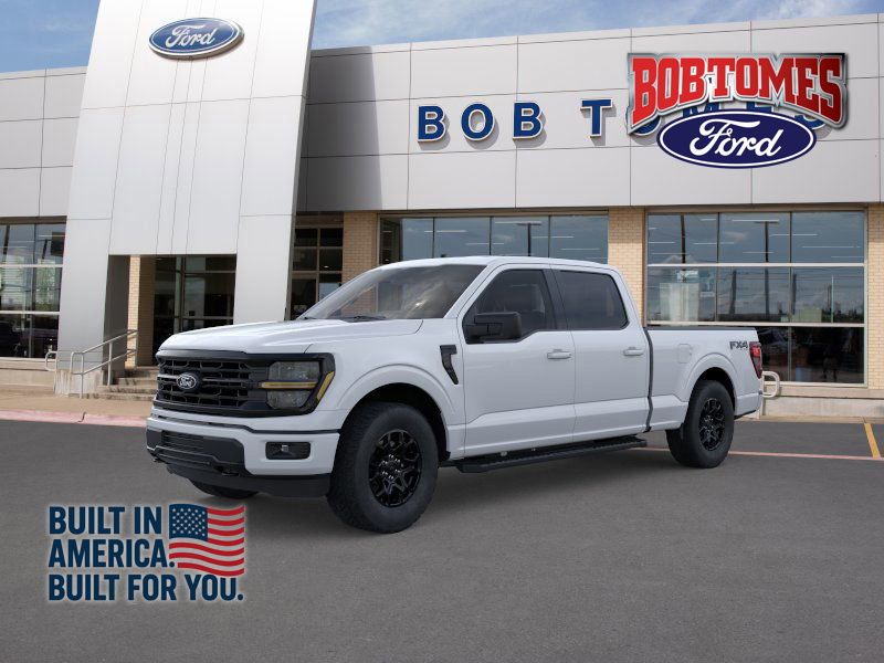 Oxford White 2026 Ford F-150 XLT SuperCrew 4WD Pickup Truck Four-Wheel Drive Automatic