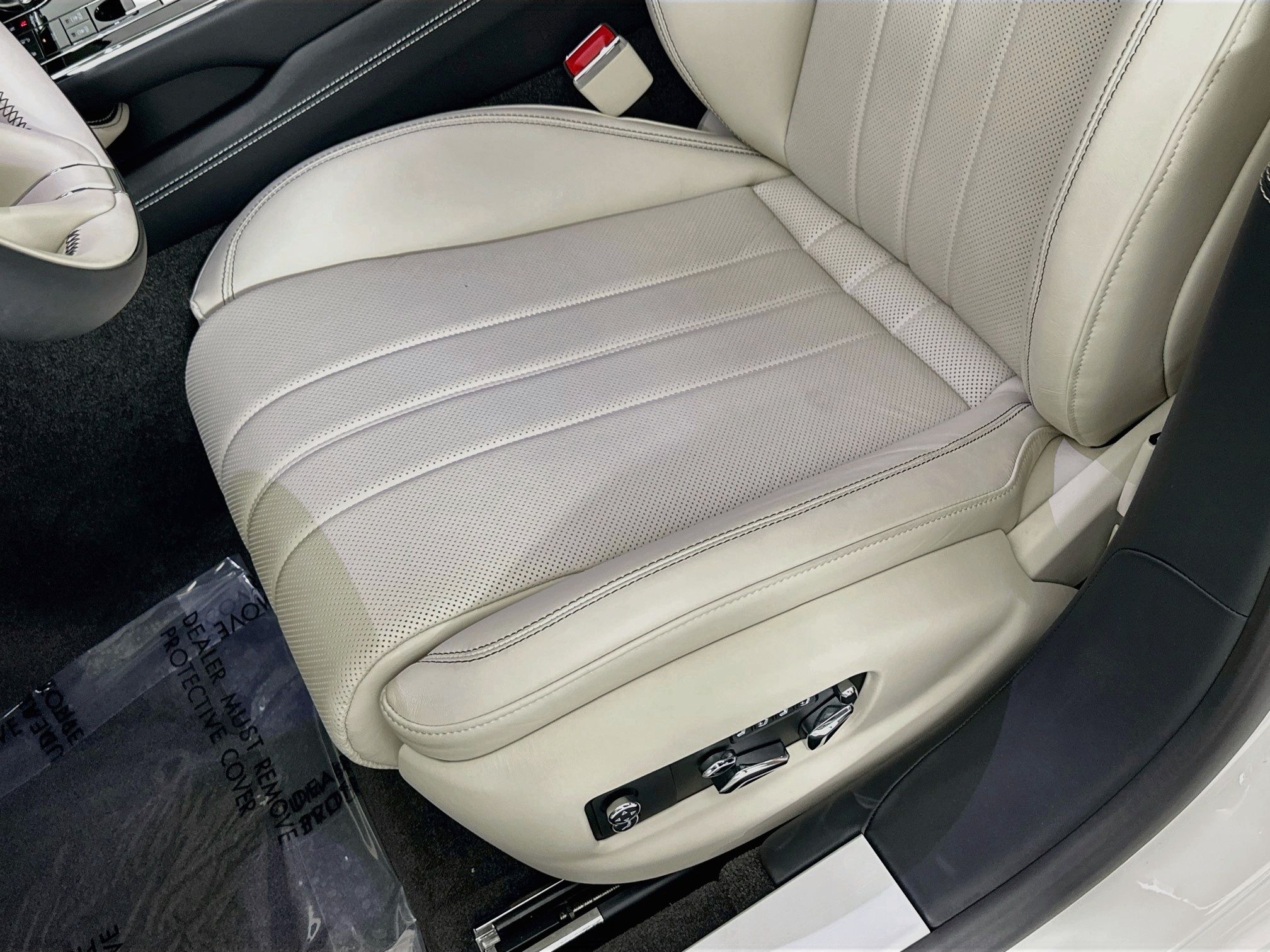 used 2026 Bentley Flying Spur car, priced at $259,998