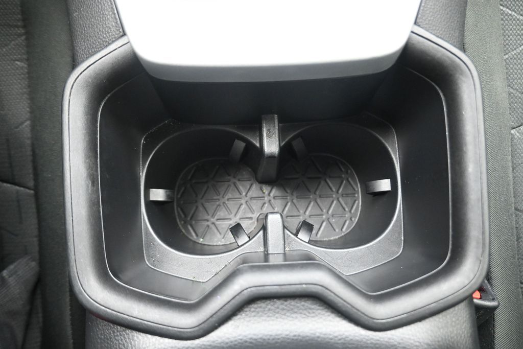 2023 Toyota RAV4 XLE - 10