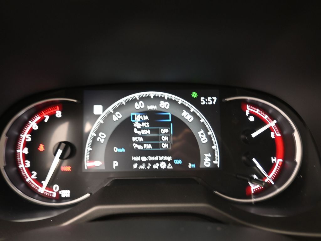 2025 Toyota RAV4 XLE - 5