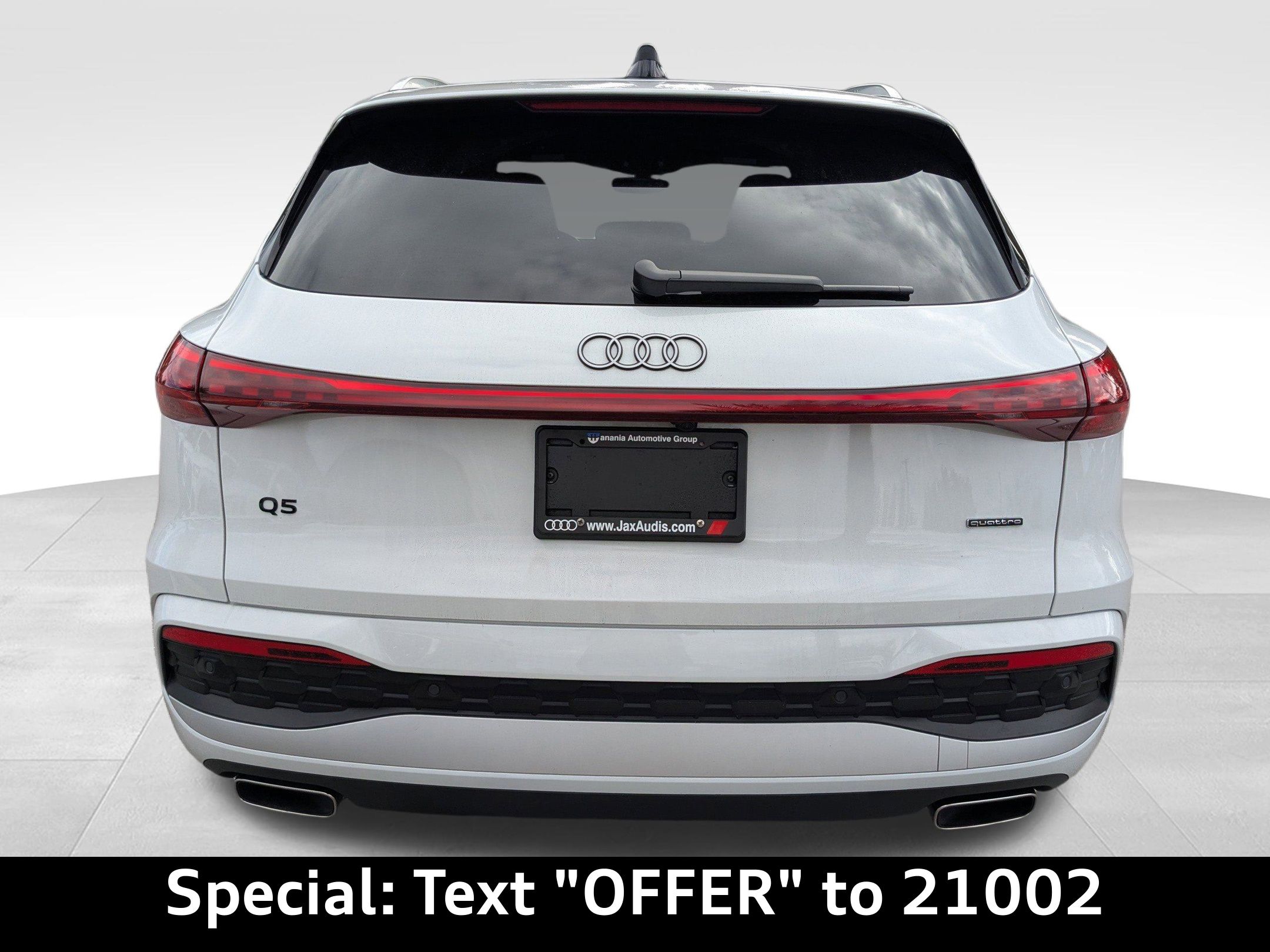 2025 Audi Q5 2.0T Premium Plus photo 4