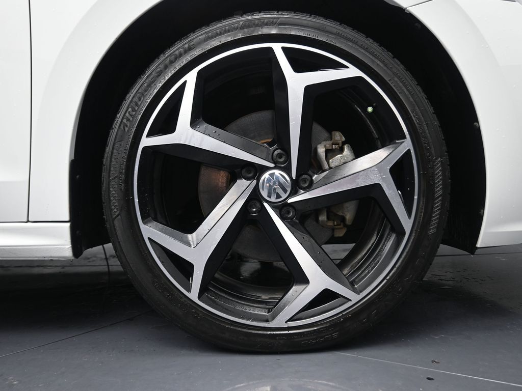 2022 Volkswagen Passat 2.0T R-Line White at Durrett Motor Company