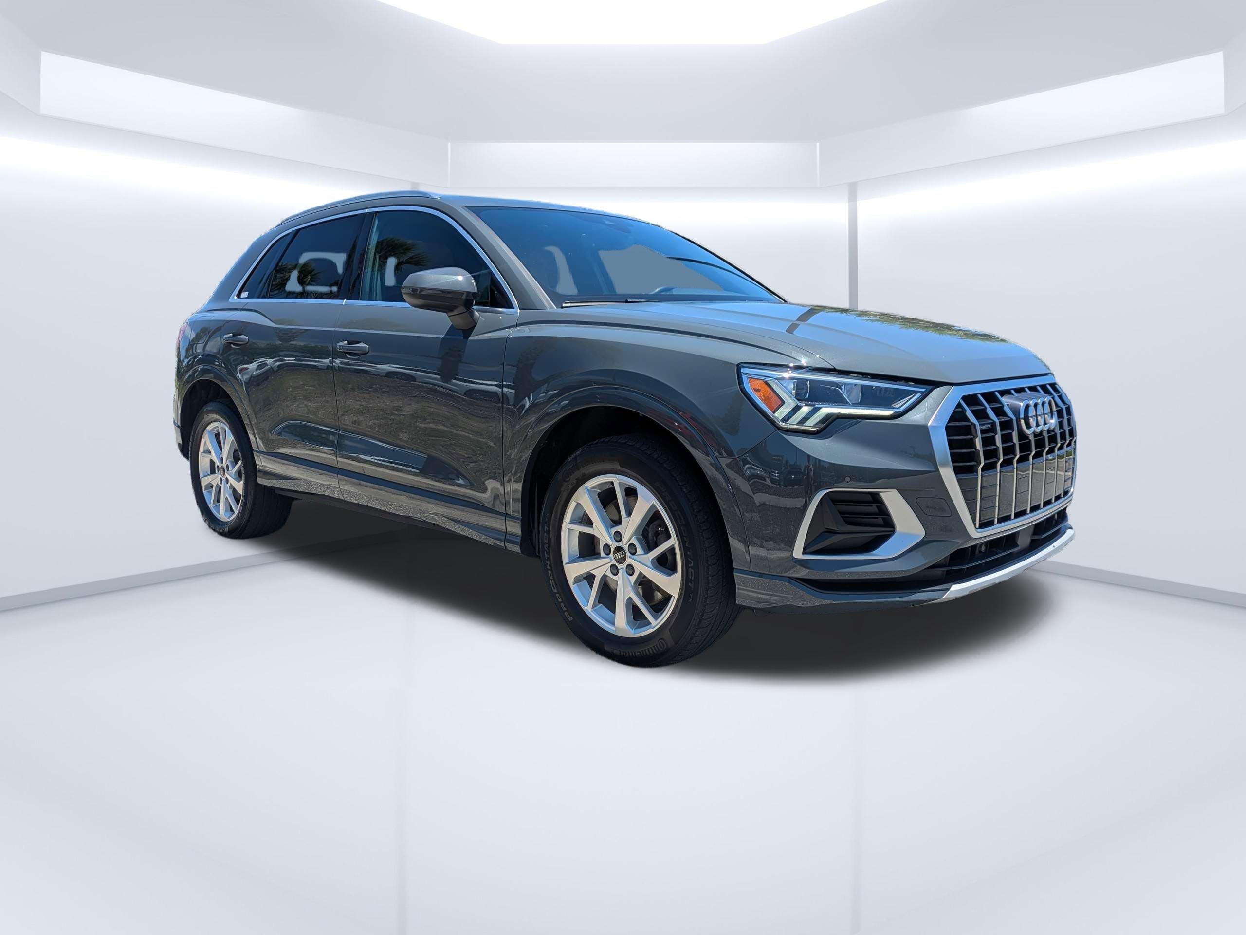 2024 Audi Q3 40 TFSI Premium quattro's photo