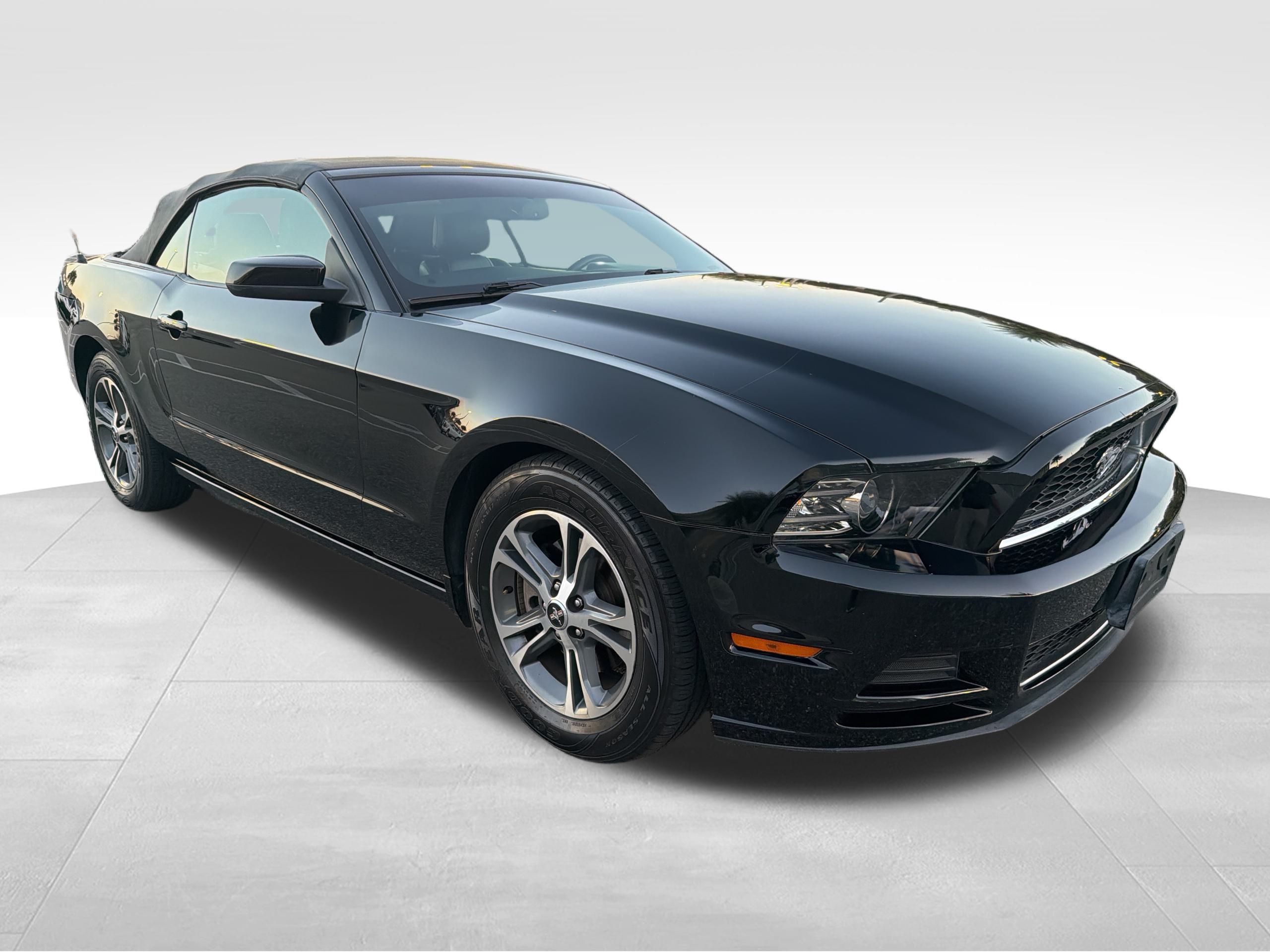 2014 Ford Mustang V6