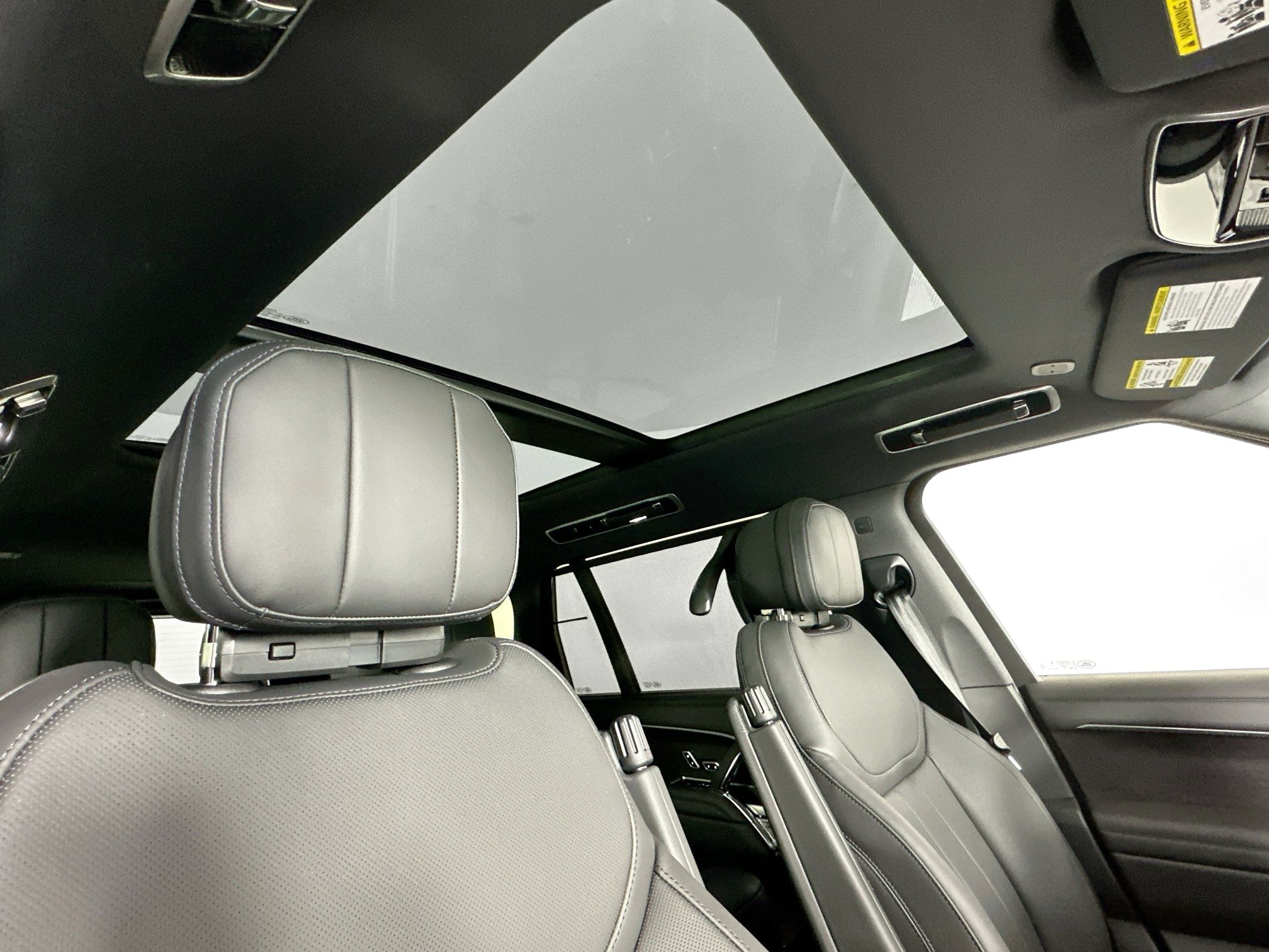 new 2026 Land Rover Range Rover car, priced at $136,965