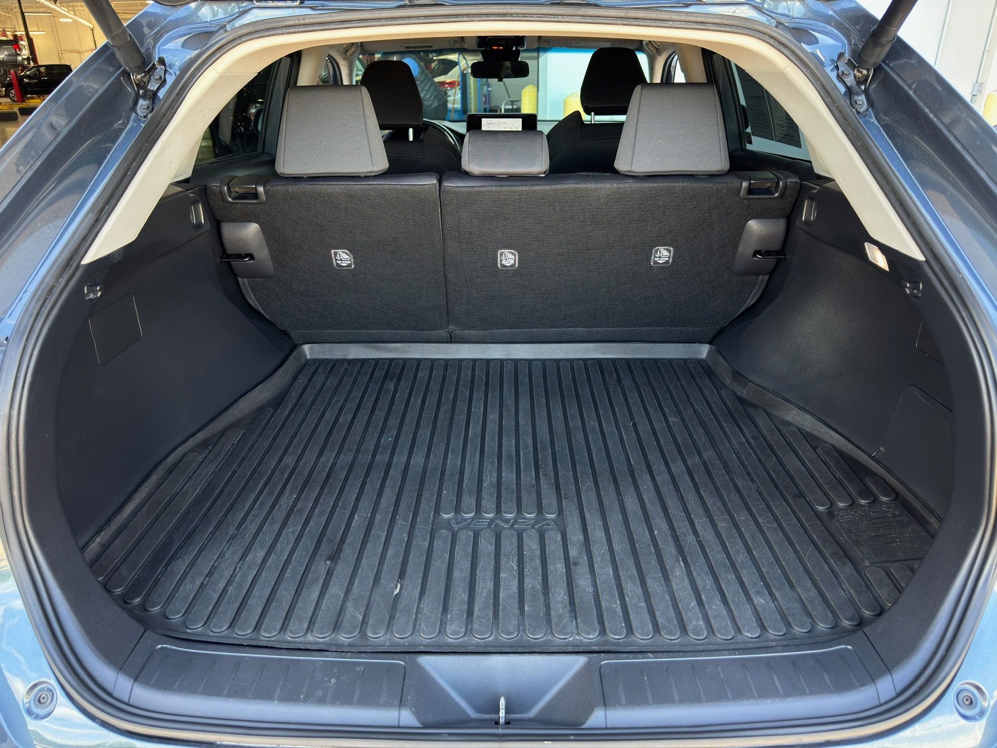 2024 Toyota Venza LE Gray at Gullo Toyota