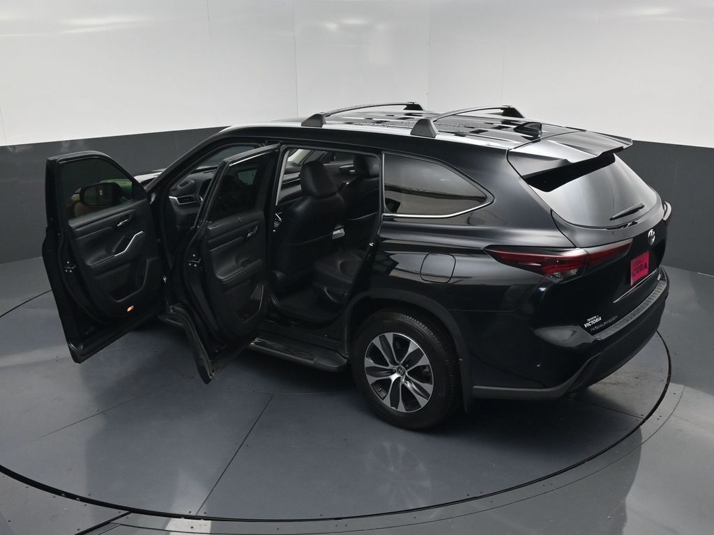 2024 Toyota Highlander XLE Black at Don McGill Toyota