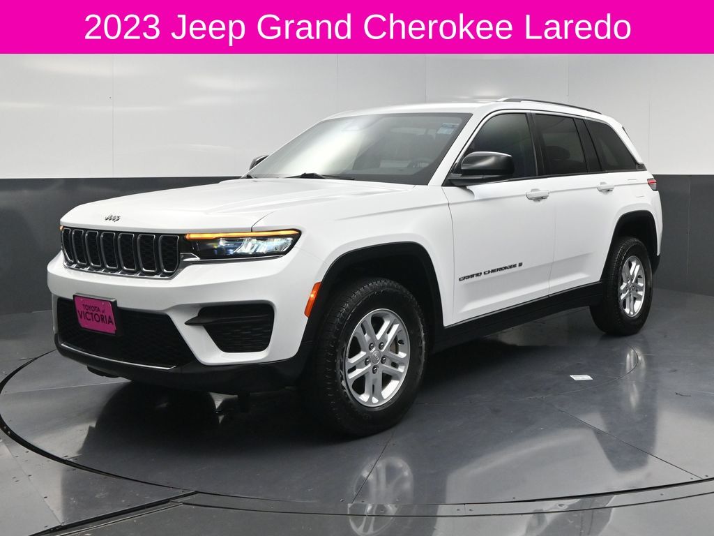 2023 Jeep Grand Cherokee Laredo - 1