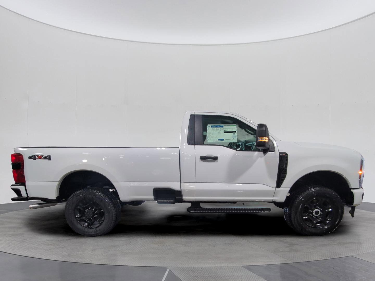 2026 Ford F-350 Super Duty XL - Photo 7