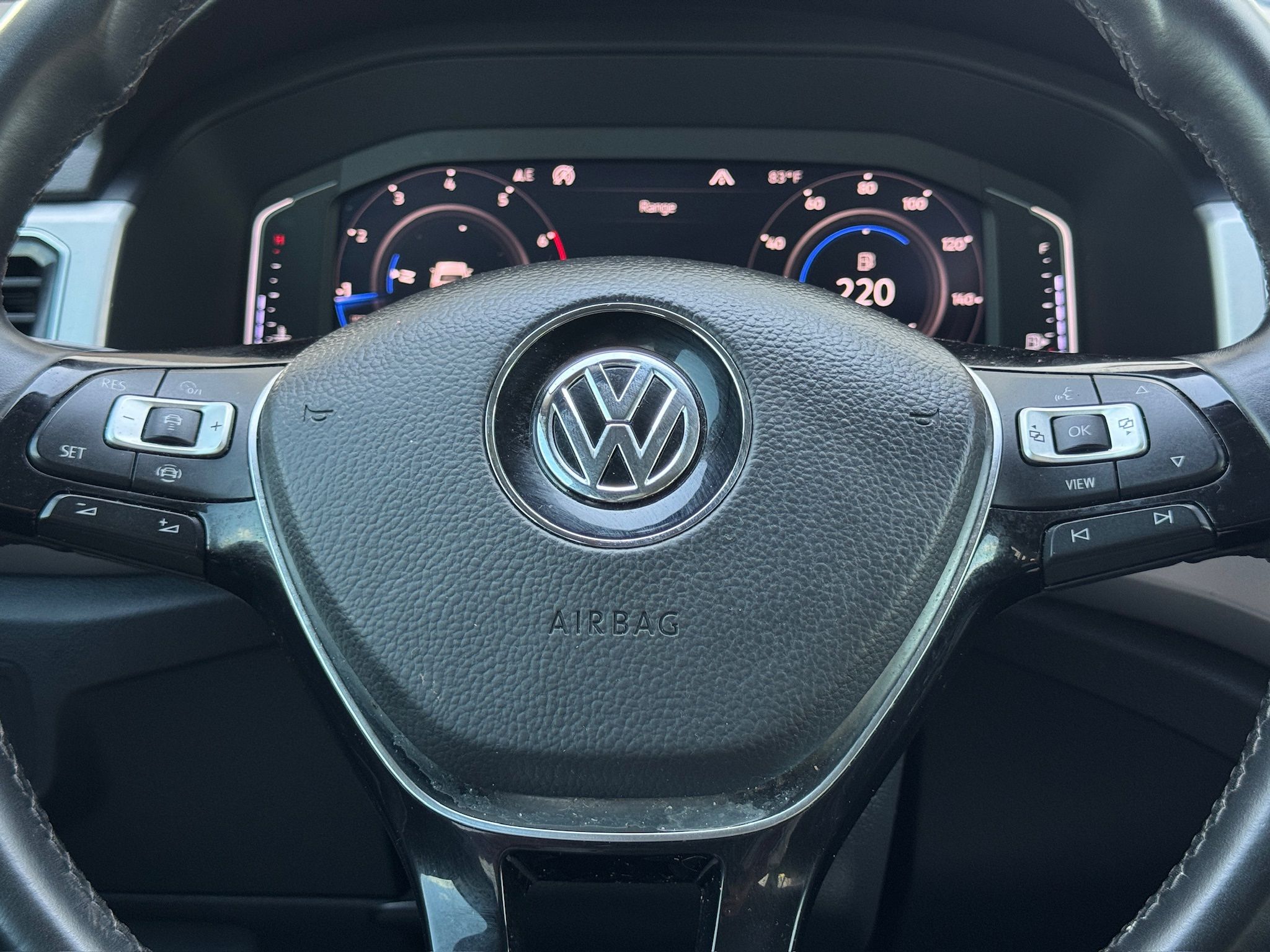 2019 Volkswagen Atlas SEL Silver at Community Kia