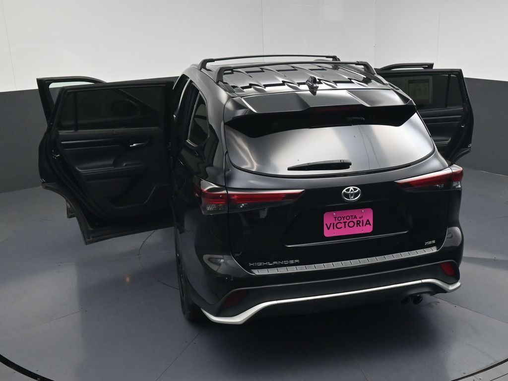 2024 Toyota Highlander XSE Black at Toyota of Victoria