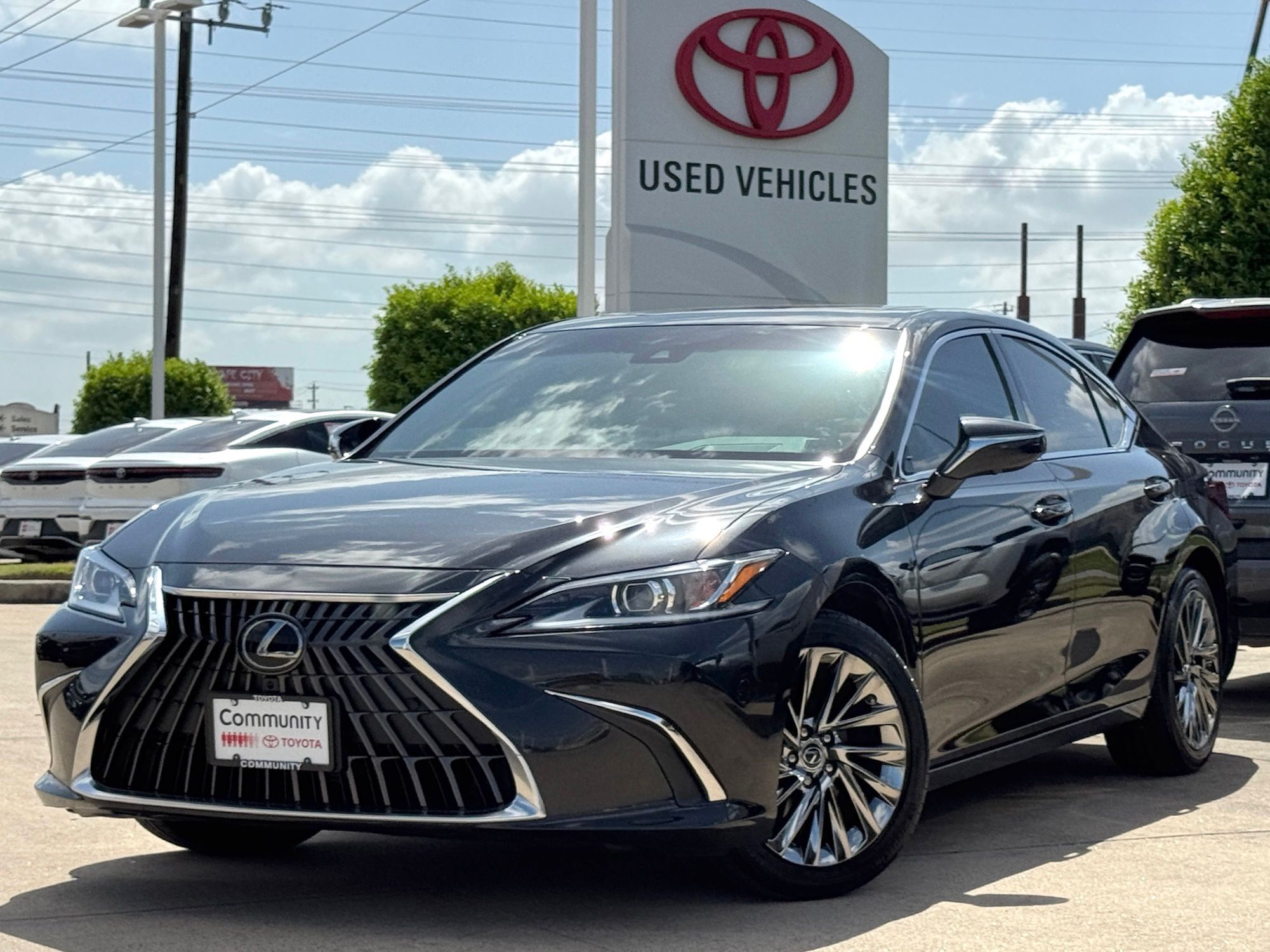 2025 Lexus ES 300h Luxury Black at Westside Lexus