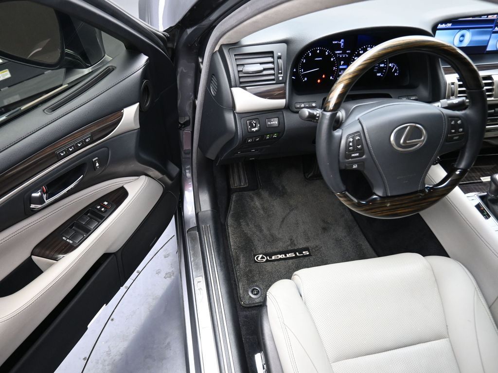 2014 Lexus LS 460 L Gray at Emmons Autoplex