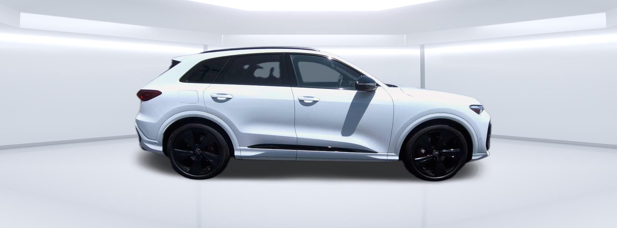 Audi 2026 SQ5 Premium Plus quattro