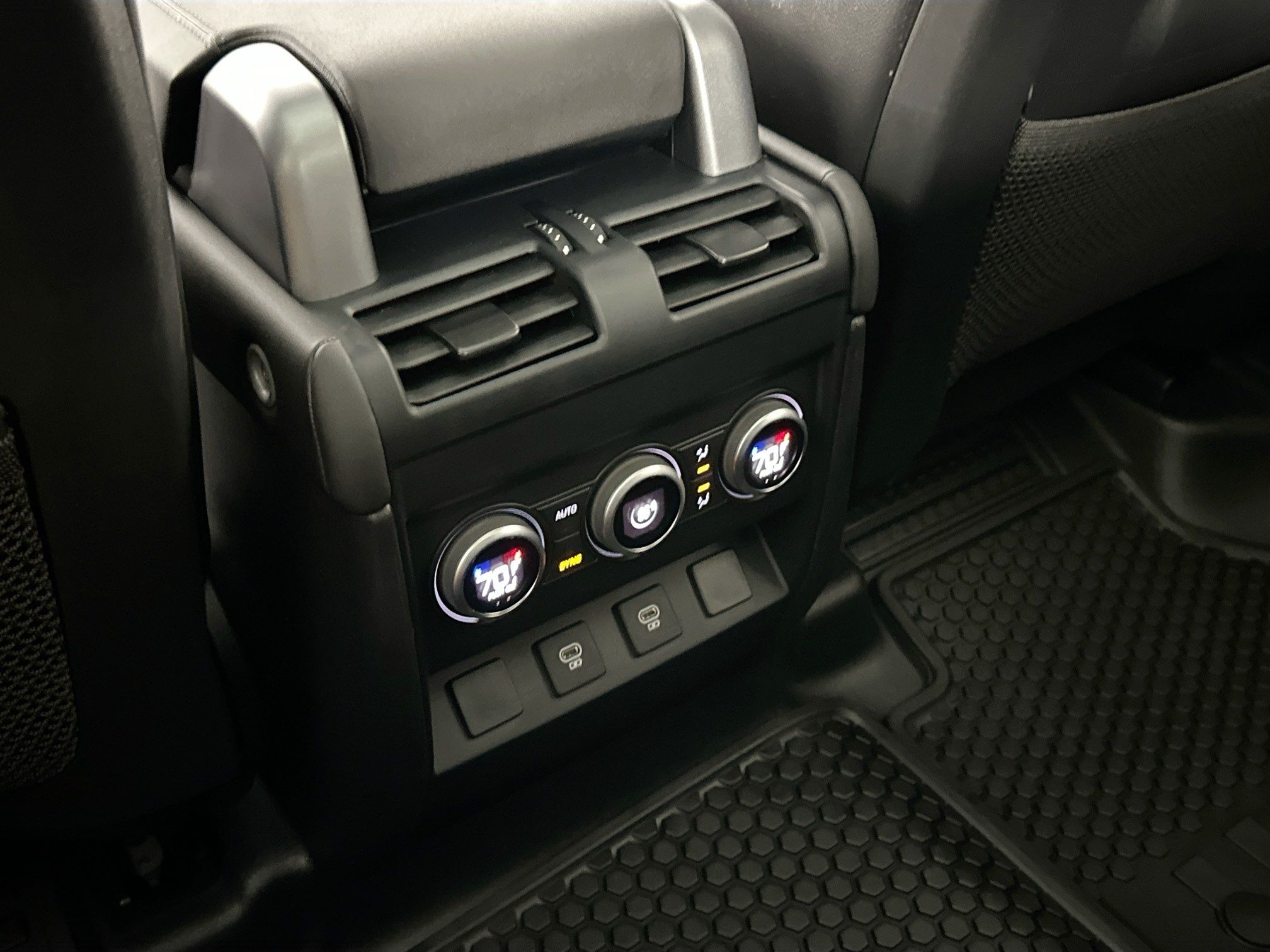 used 2024 Land Rover Defender 110 car, priced at $64,998