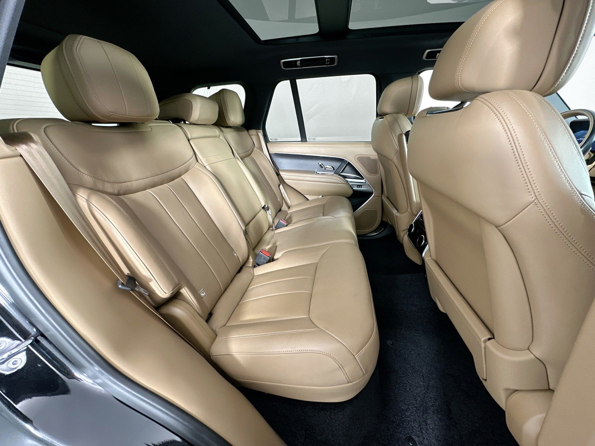 used 2024 Land Rover Range Rover car, priced at $104,995