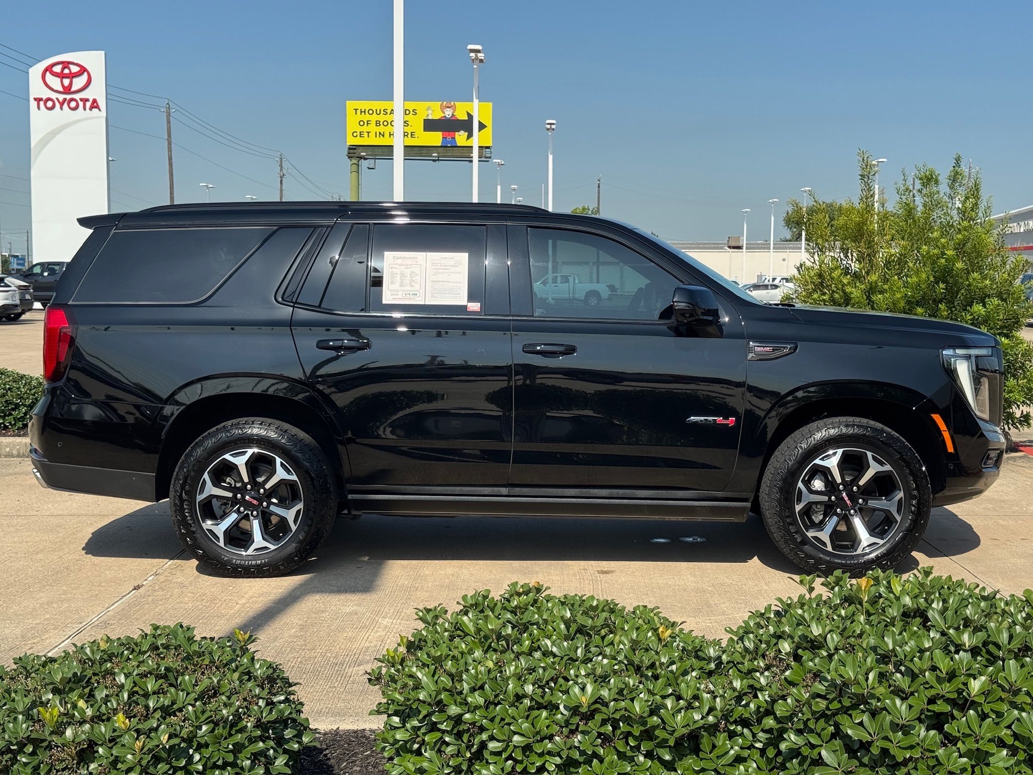 2025 GMC Yukon AT4 Black at Big Star Buick GMC