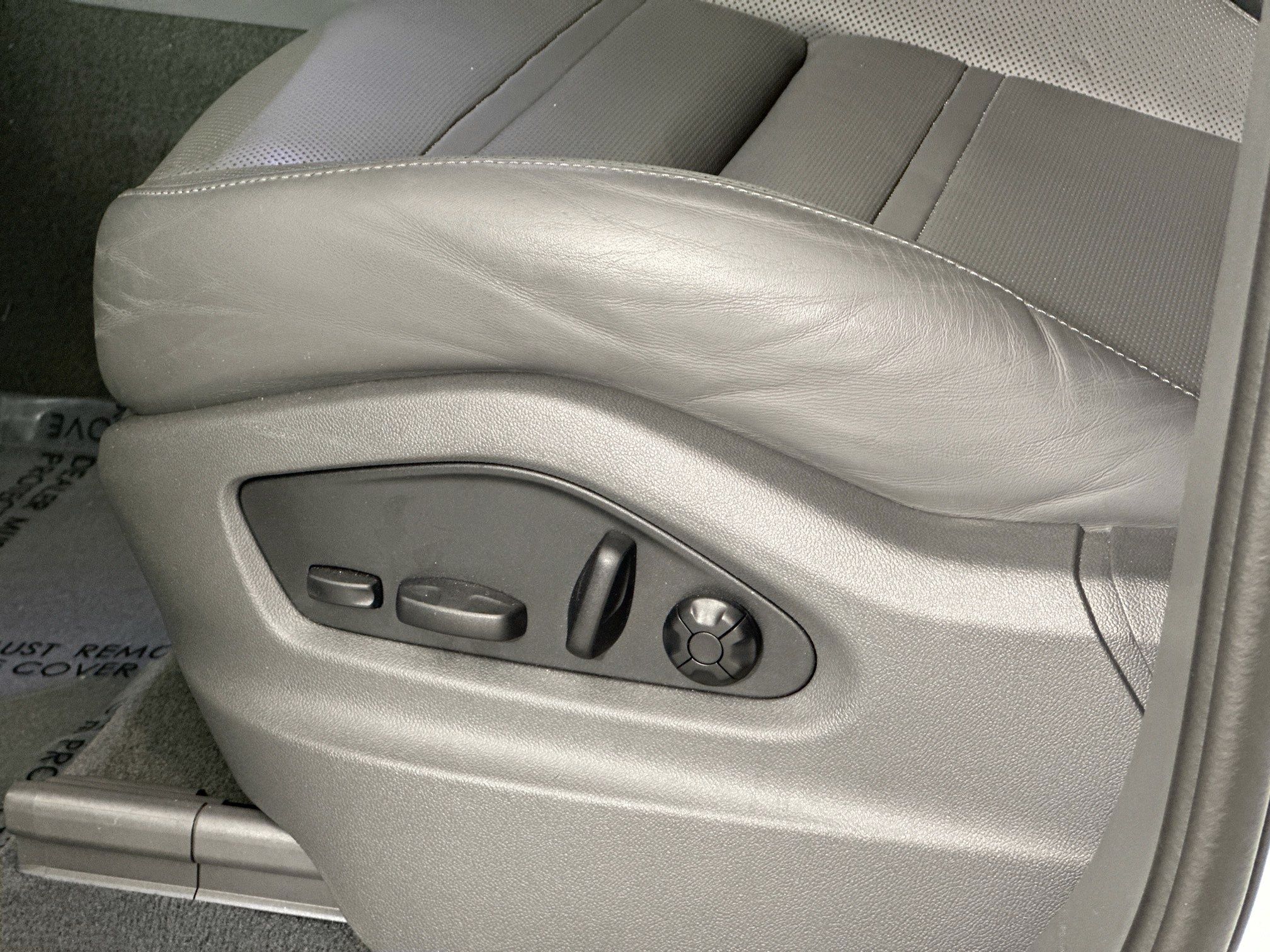 used 2023 Porsche Cayenne car, priced at $66,998