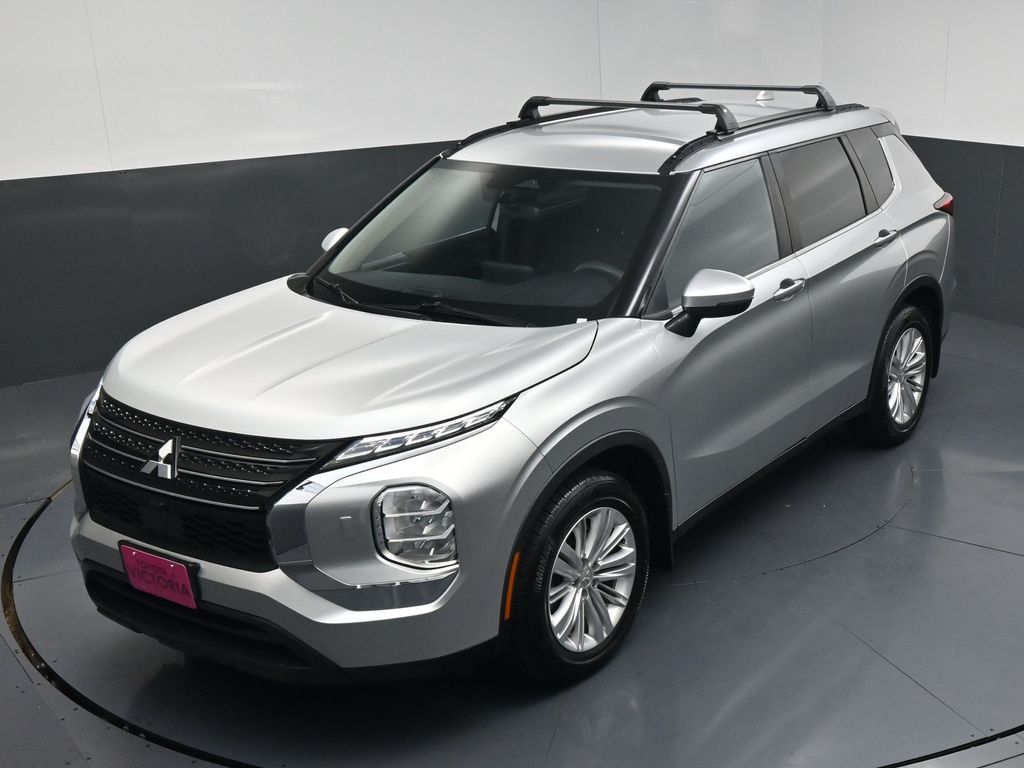 2022 Mitsubishi Outlander ES Silver at Emmons Autoplex