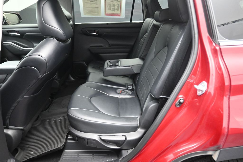 2022 Toyota Highlander XLE Red at North Houston Mitsubishi