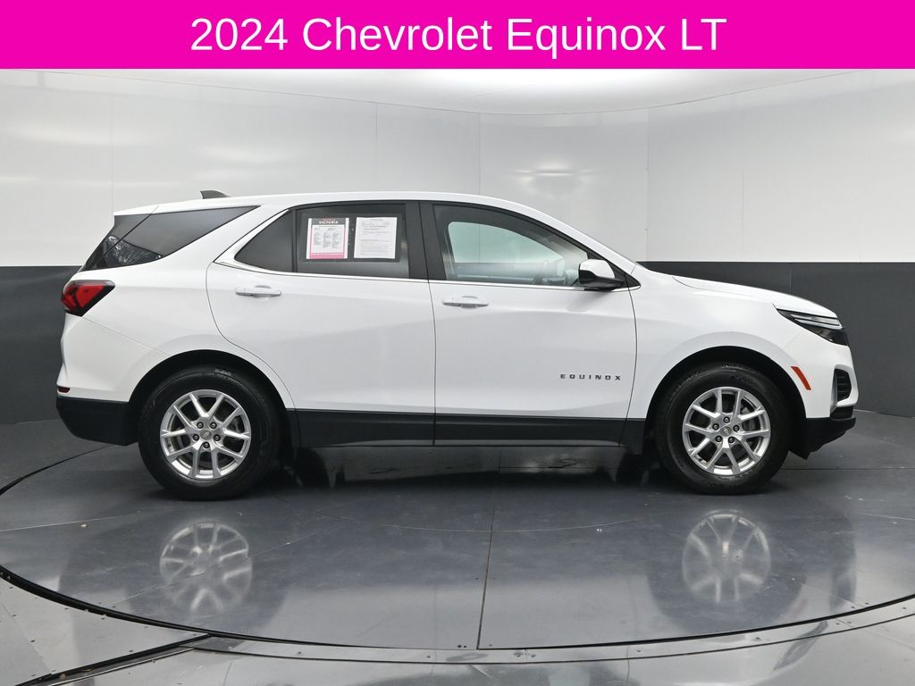 2024 Chevrolet Equinox LT - 3