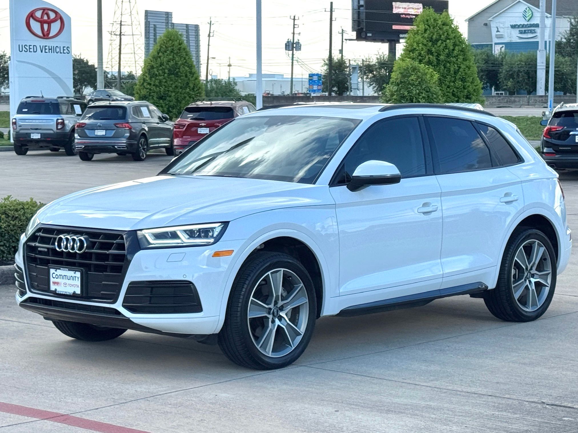 2019 Audi Q5 2.0T Premium Plus White at Ultimate Motorsports