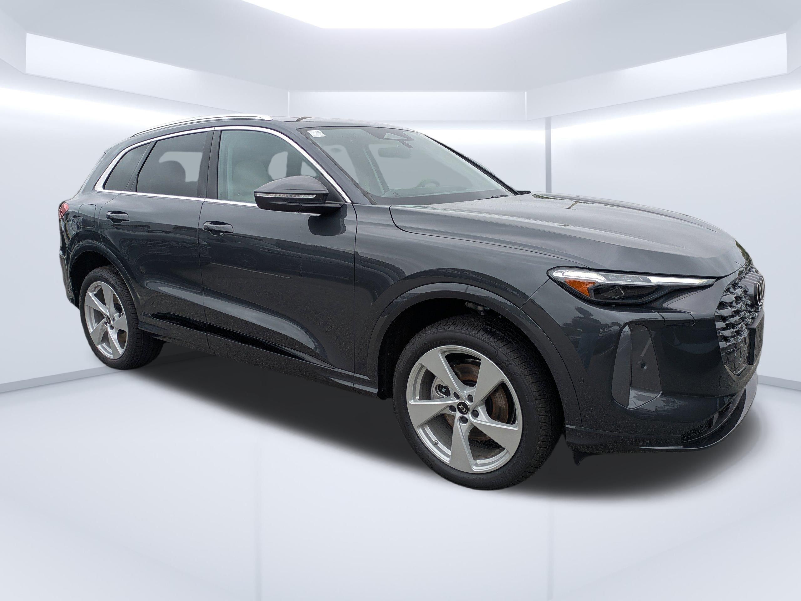 Tambora Gray Metallic 2026 Audi Q5 quattro Premium Plus TFSI SUV / Crossover All-Wheel Drive 7-Speed Automatic