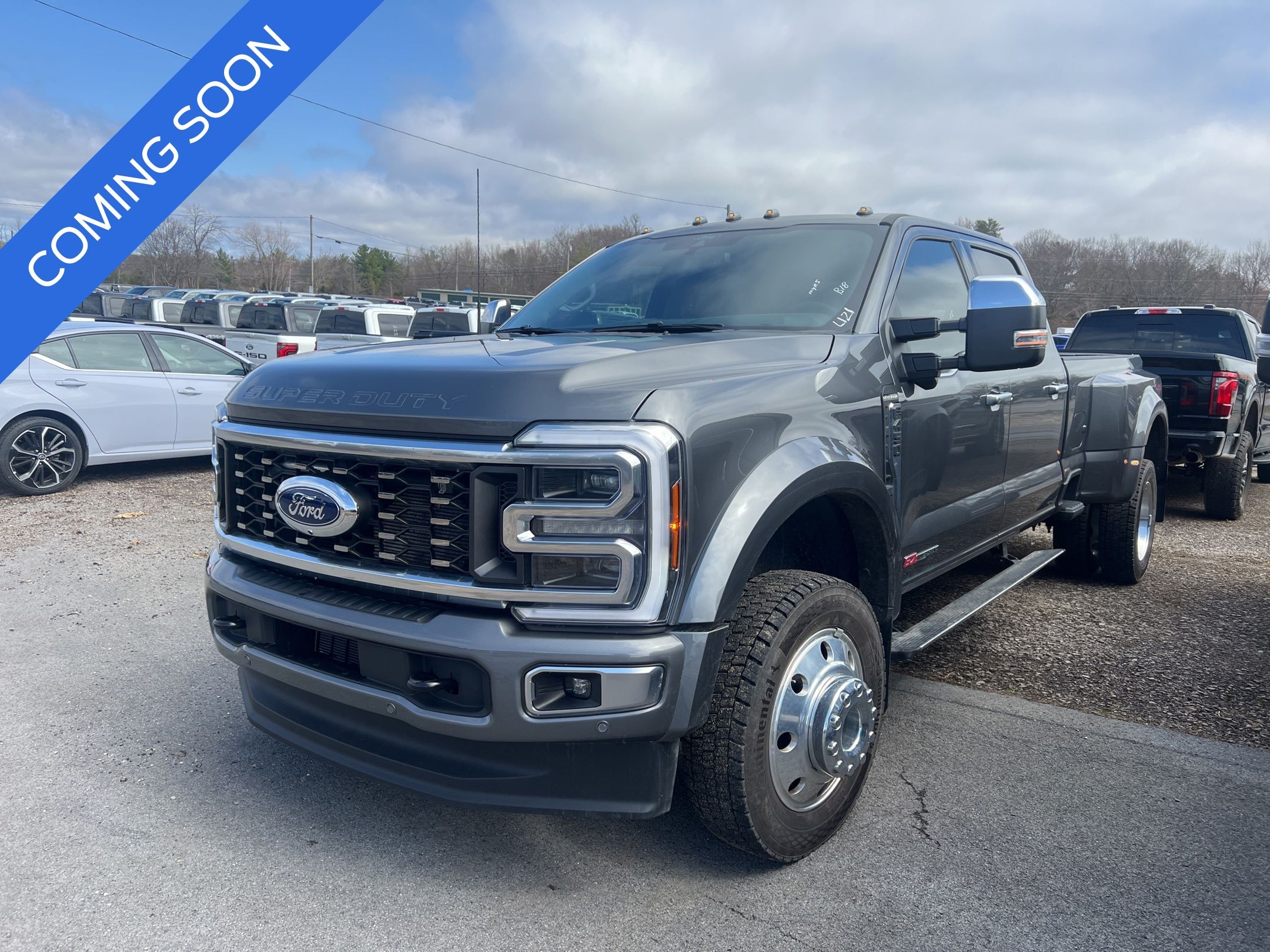 2025 Ford F-450SD Platinum