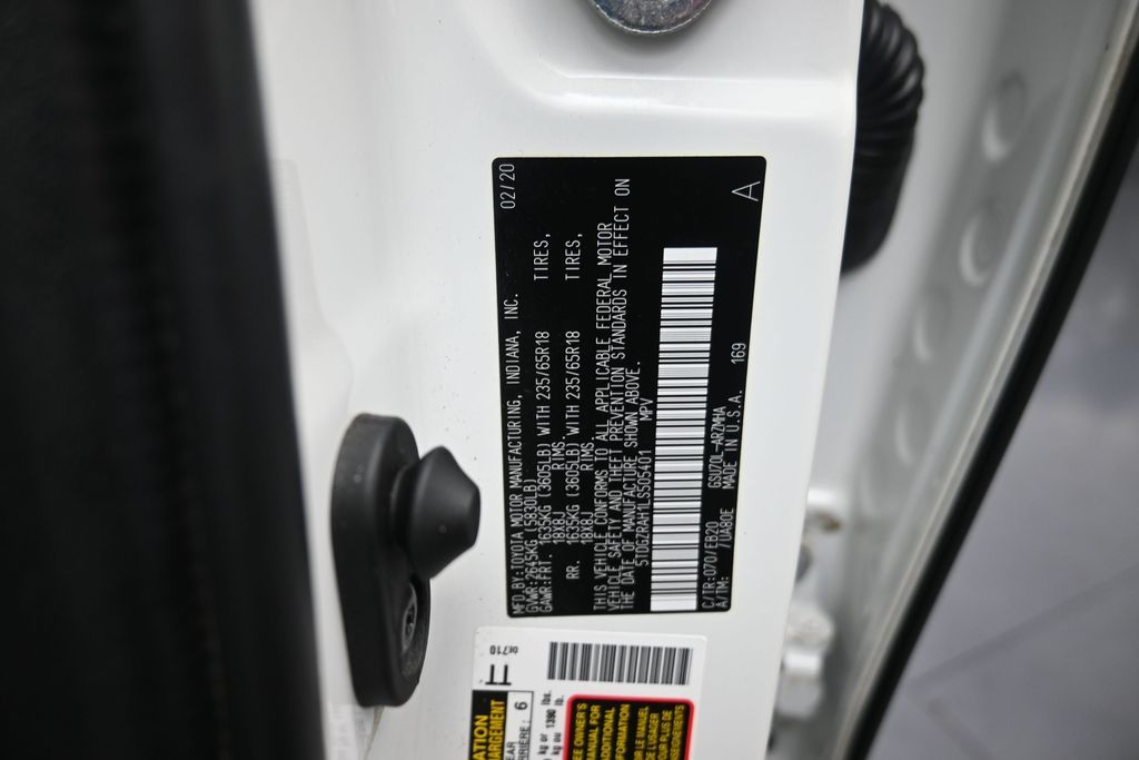 2020 Toyota Highlander XLE White at Emmons Autoplex