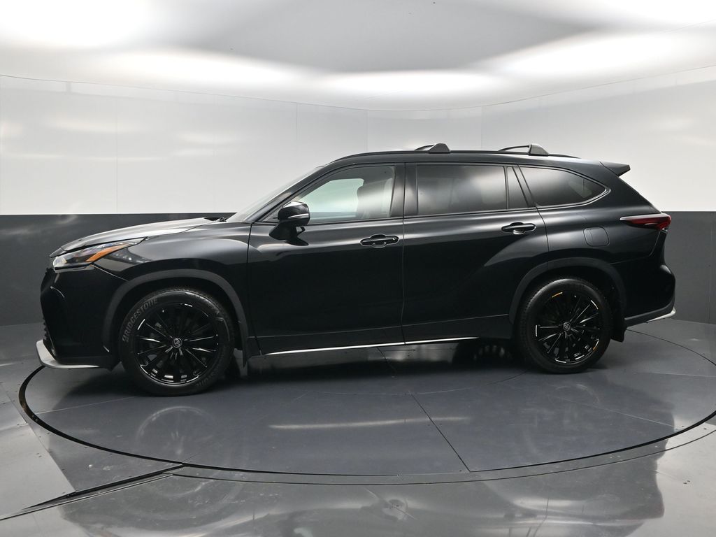 2024 Toyota Highlander XSE Black at Toyota of Victoria