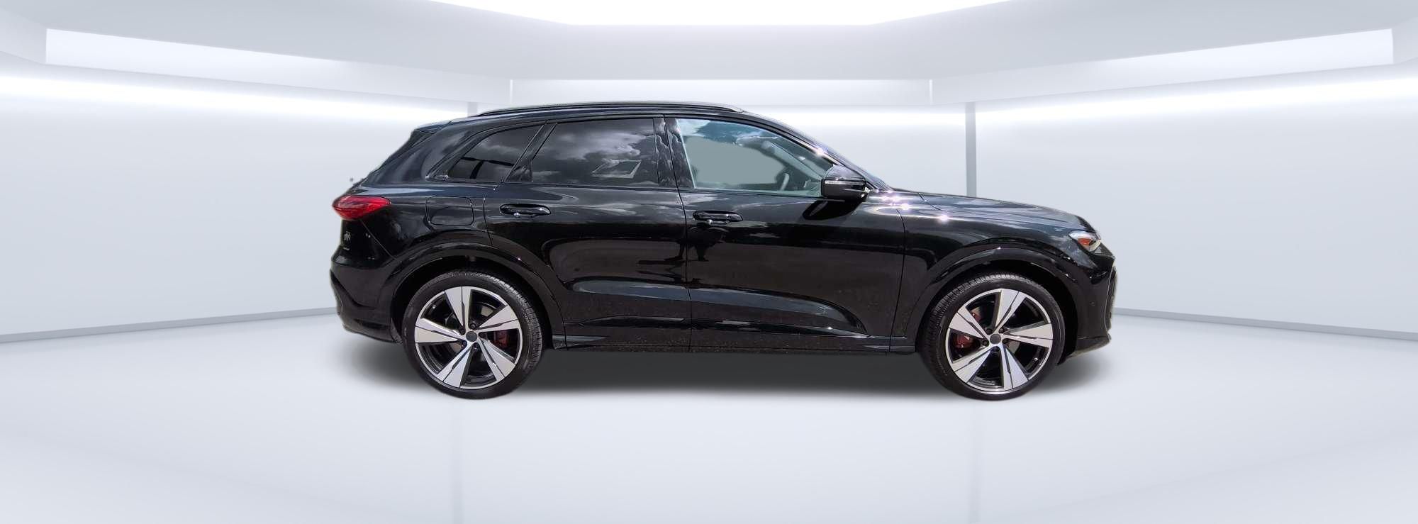 Audi 2026 SQ5 Premium Plus quattro
