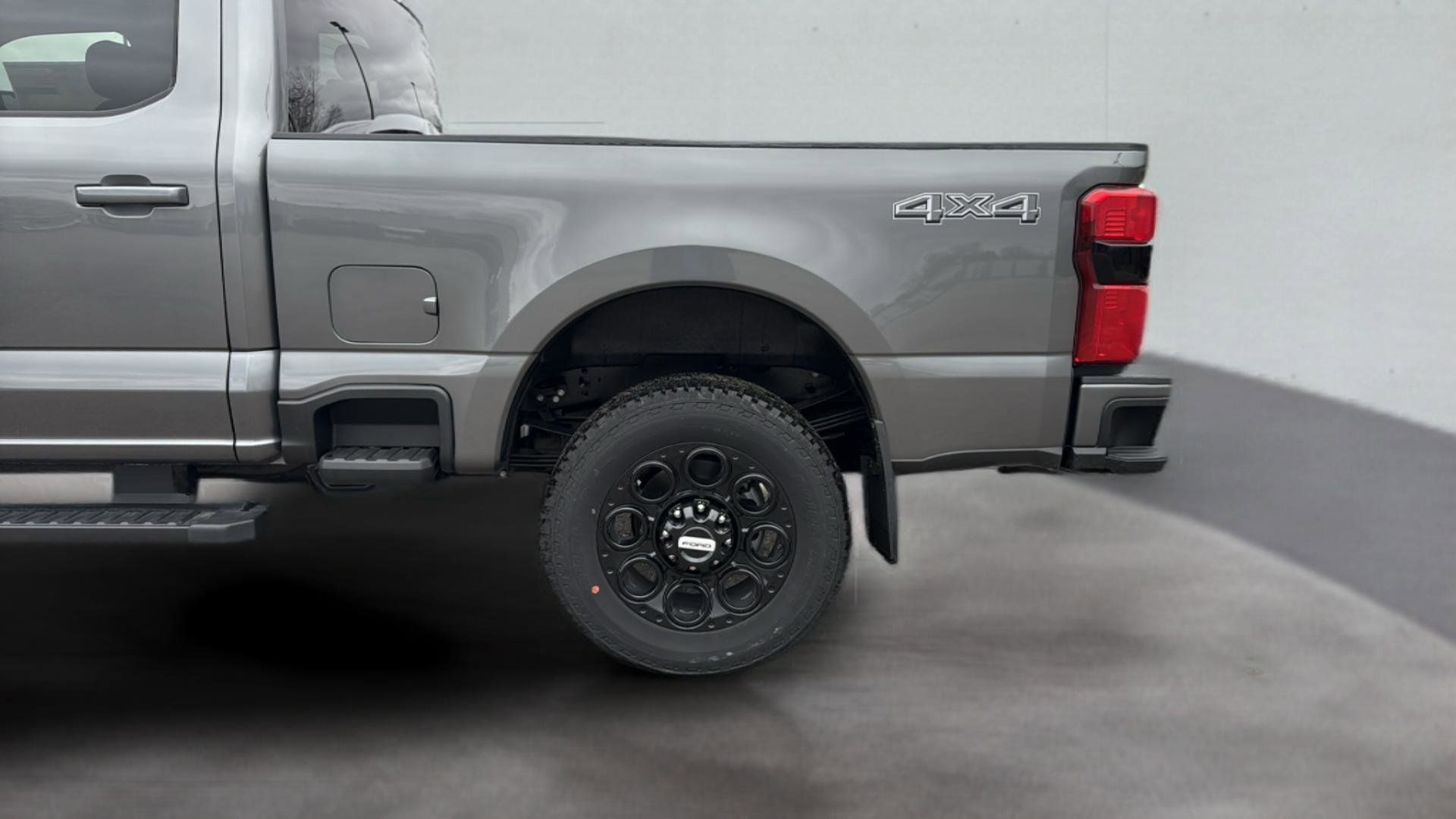 2026 Ford F-350 Super Duty XLT - Photo 25