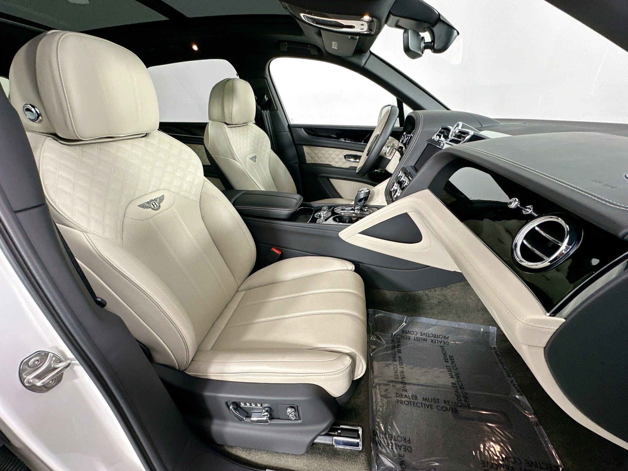 used 2022 Bentley Bentayga car, priced at $148,998